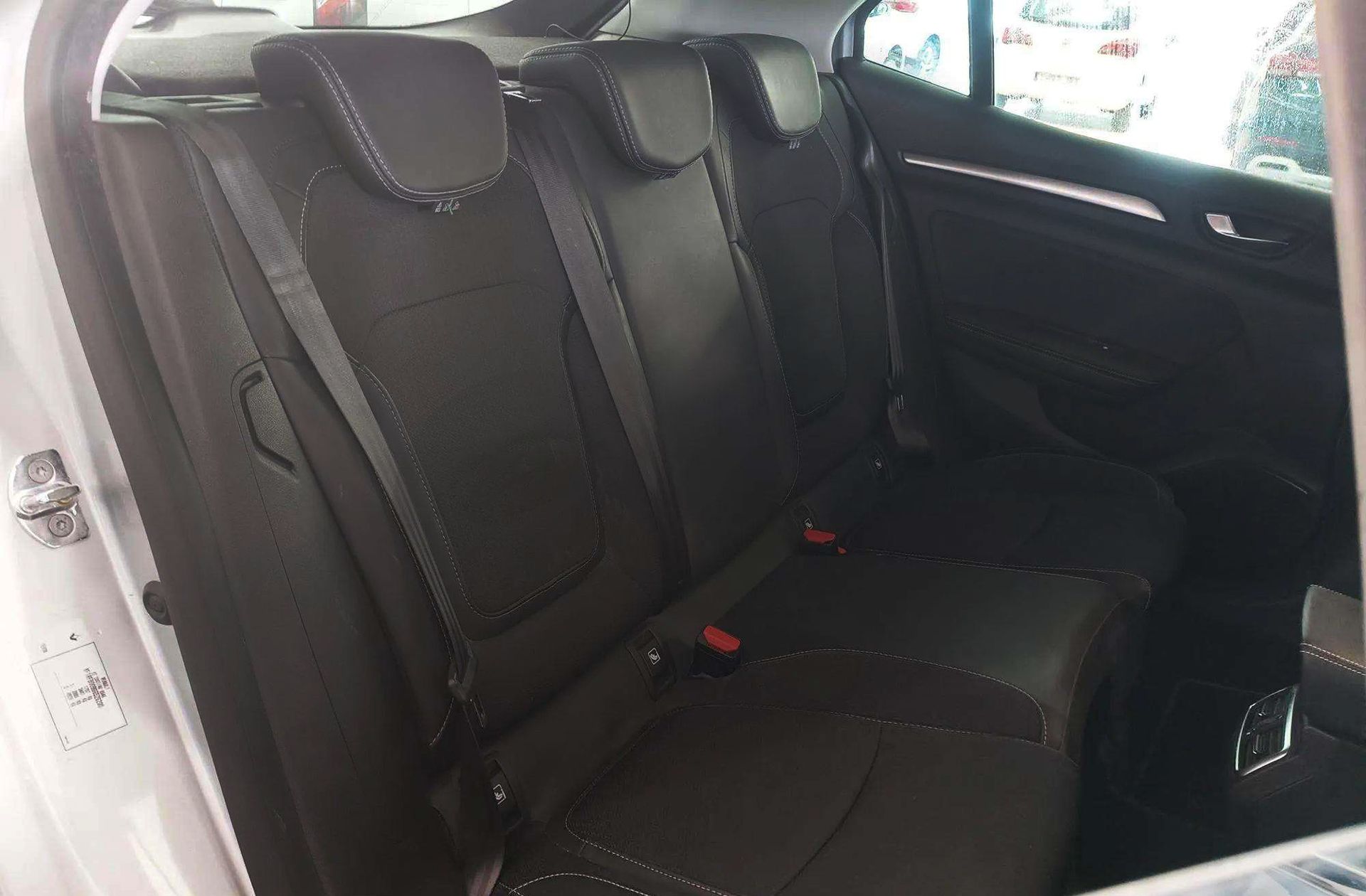 Renault Mégane Zen TCe GPF - foto 21