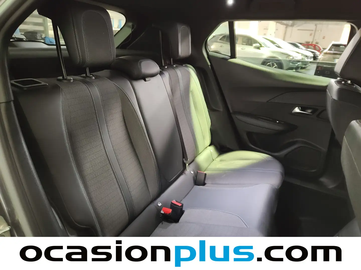 Foto Peugeot 2008 Peugeot 2008 PureTech 130 S&S Allure Pack (130 CV)