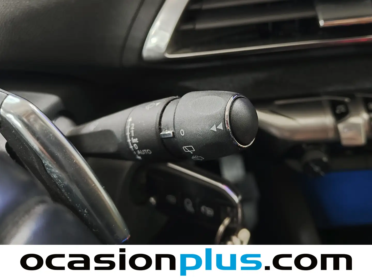 Foto Peugeot 3008 Peugeot 3008 BlueHDI 130 S&S GT Line EAT8 (130 CV)