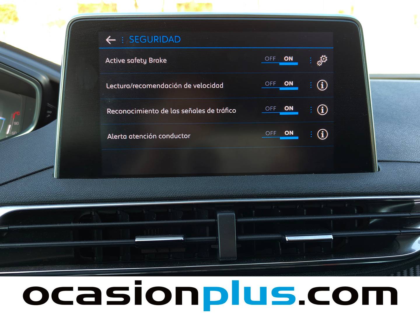 Acabados Peugeot 3008 Peugeot 3008 PureTech 130 S&S Active Pack (130 CV)