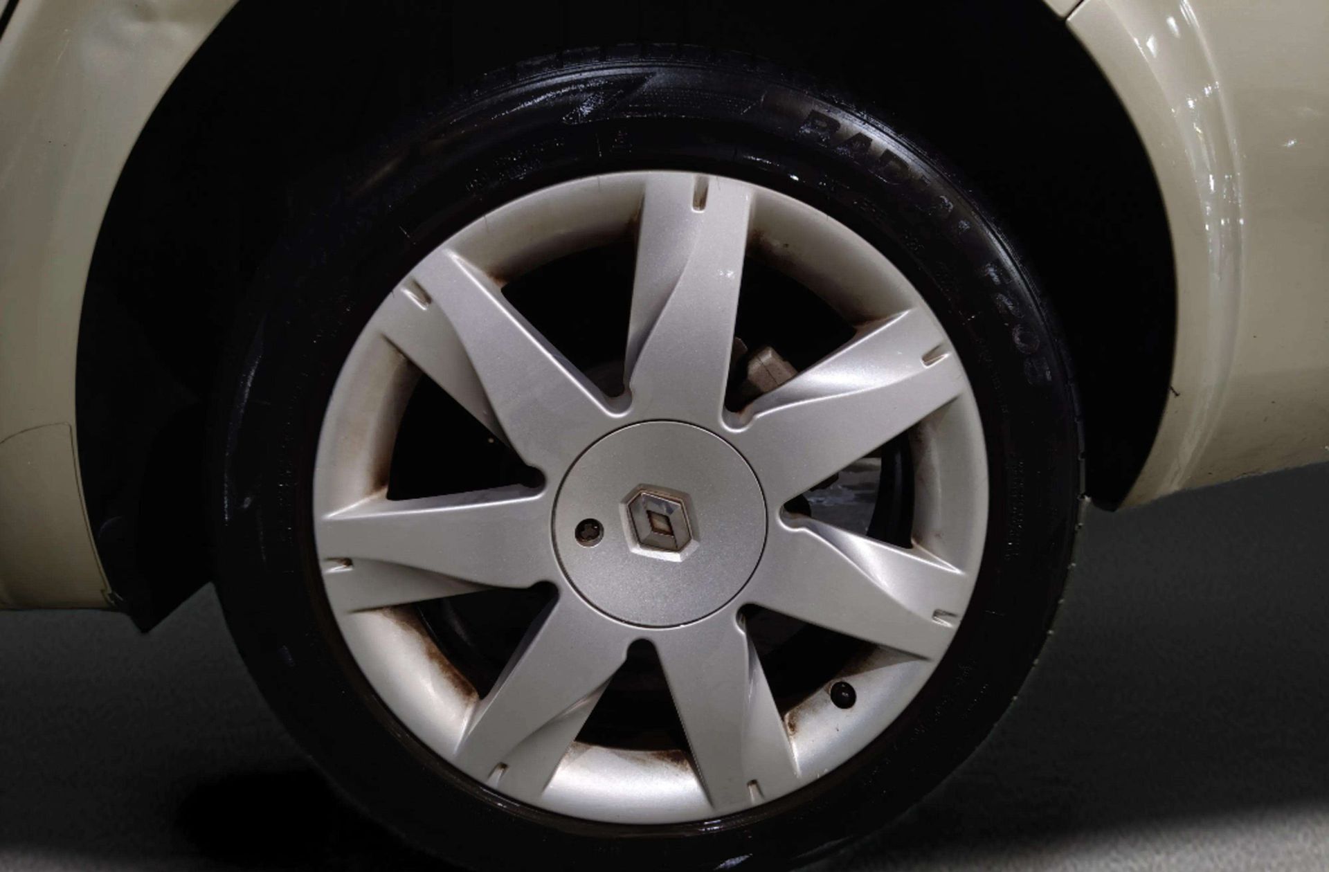 Renault Mégane Sedan Dynamique 1.6 - foto 28