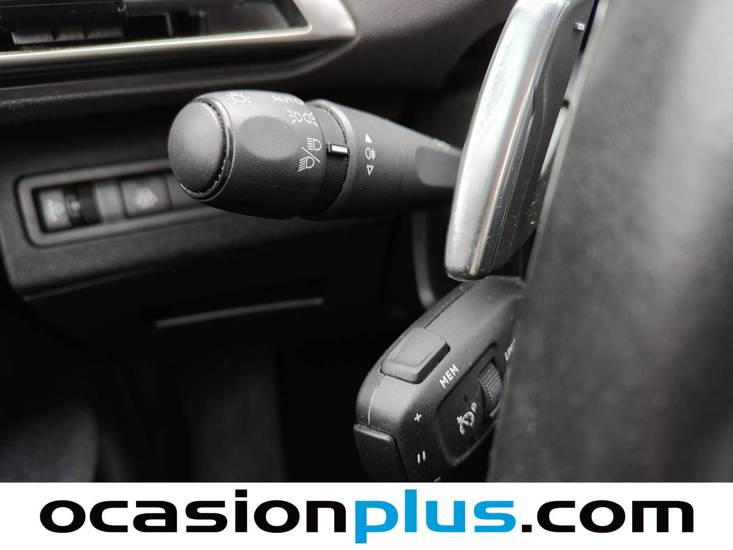 Foto Peugeot 3008 Peugeot 3008 BlueHDi 130 S&S Active Pack EAT8 (130 CV)