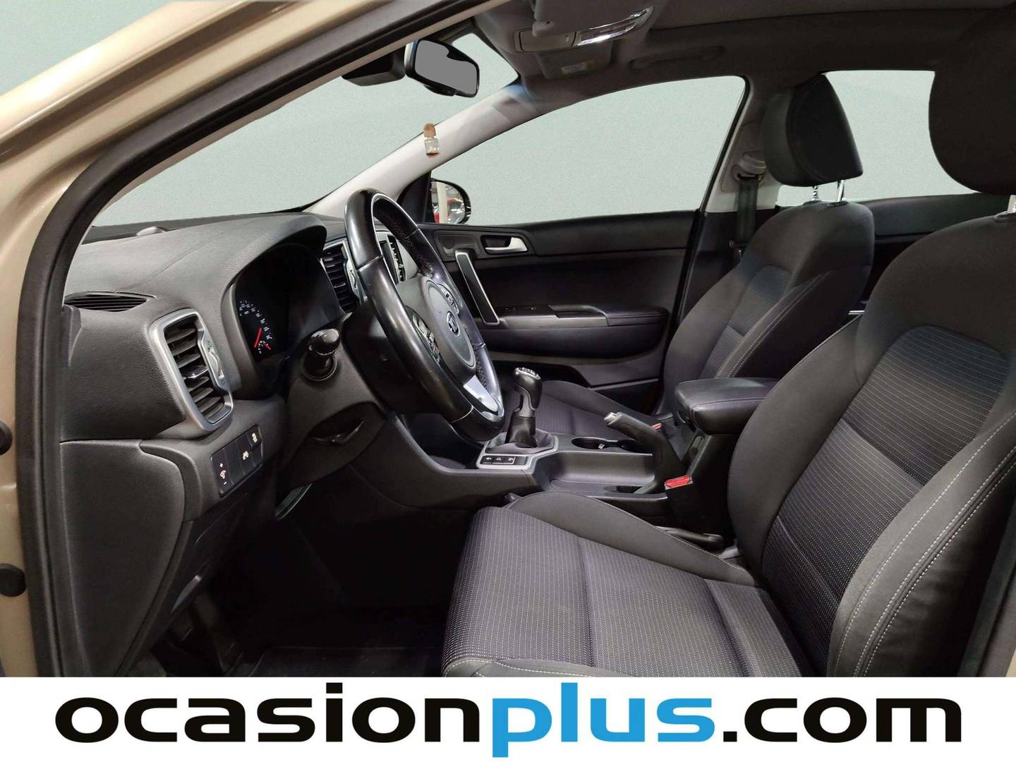 Foto asientos delanteros KIA Sportage KIA Sportage 1.7 CRDi VGT Eco-Dynamics x-Tech17 4x2 (115 CV)