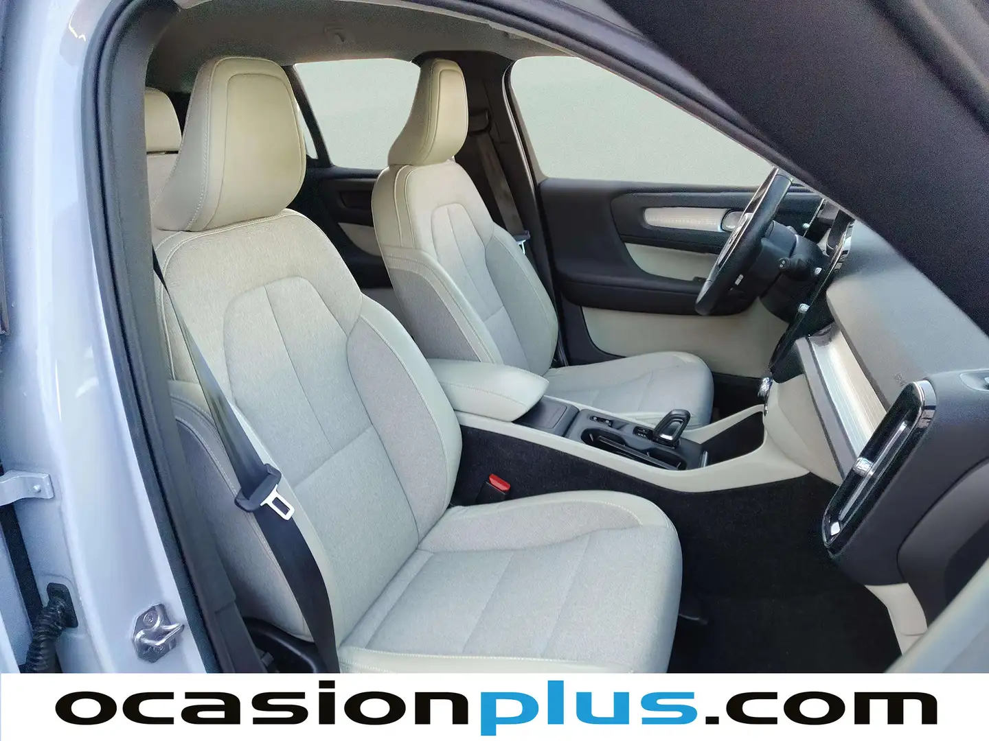 Foto Volvo XC40 Volvo XC40 T3 Business Plus Auto (163 CV)