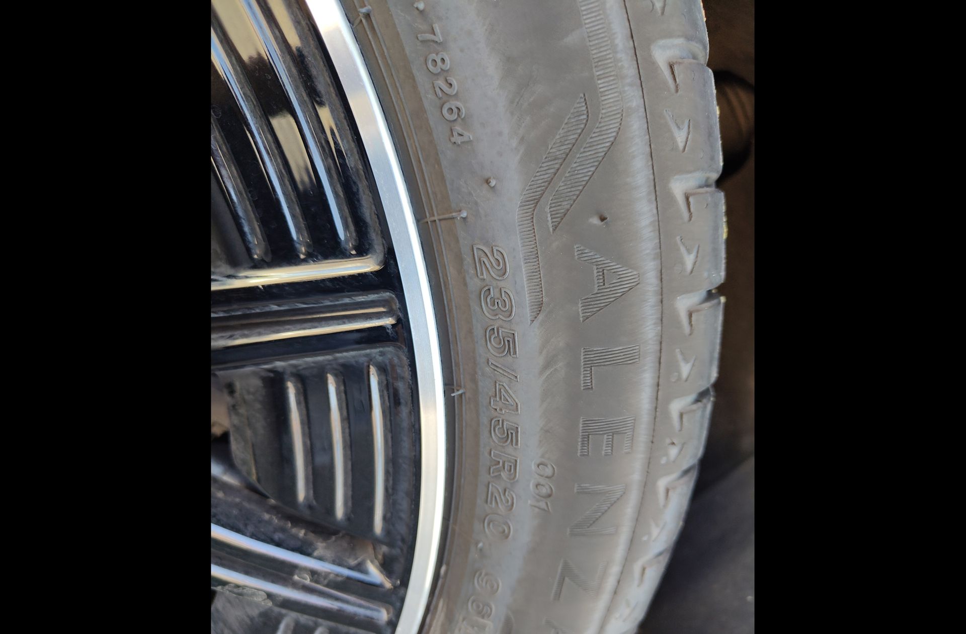 Mercedes-Benz GLA 250 e Pack AMG - foto 43