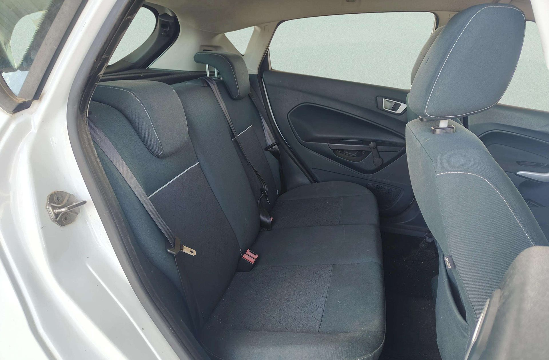 Ford Fiesta 1.4 TDCi Trend - foto 13