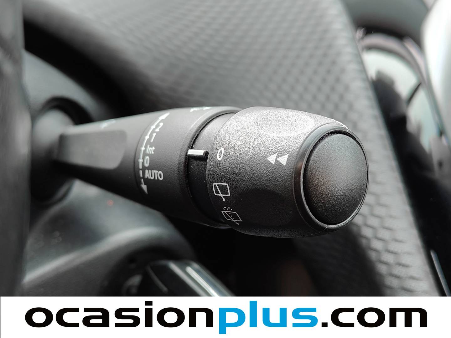 Foto Peugeot 2008 Peugeot 2008 BlueHDi 100 Allure (100 CV)