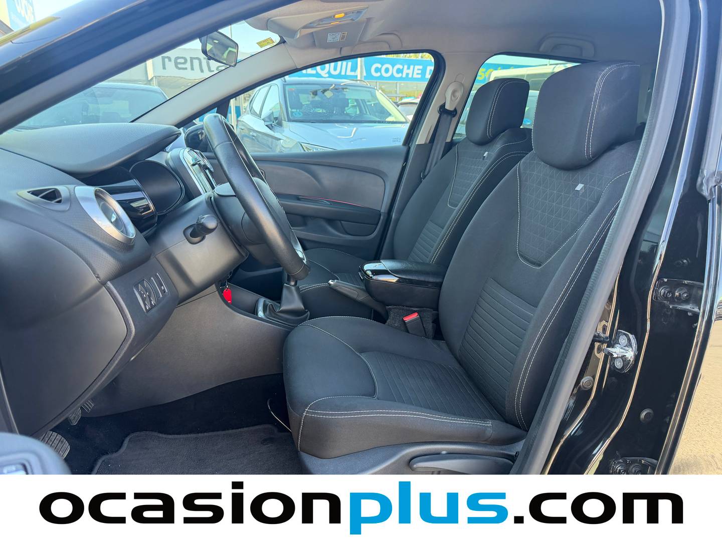 Foto asientos delanteros Renault Clio Renault Clio Limited Energy dCi (90 CV)