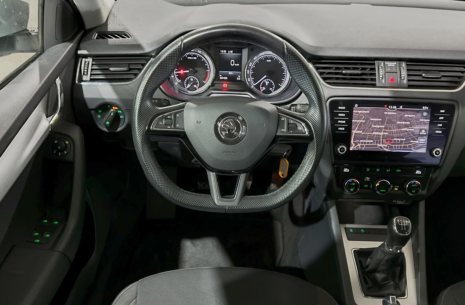Škoda Octavia Combi 1.6 TDI CR Ambition - foto 23