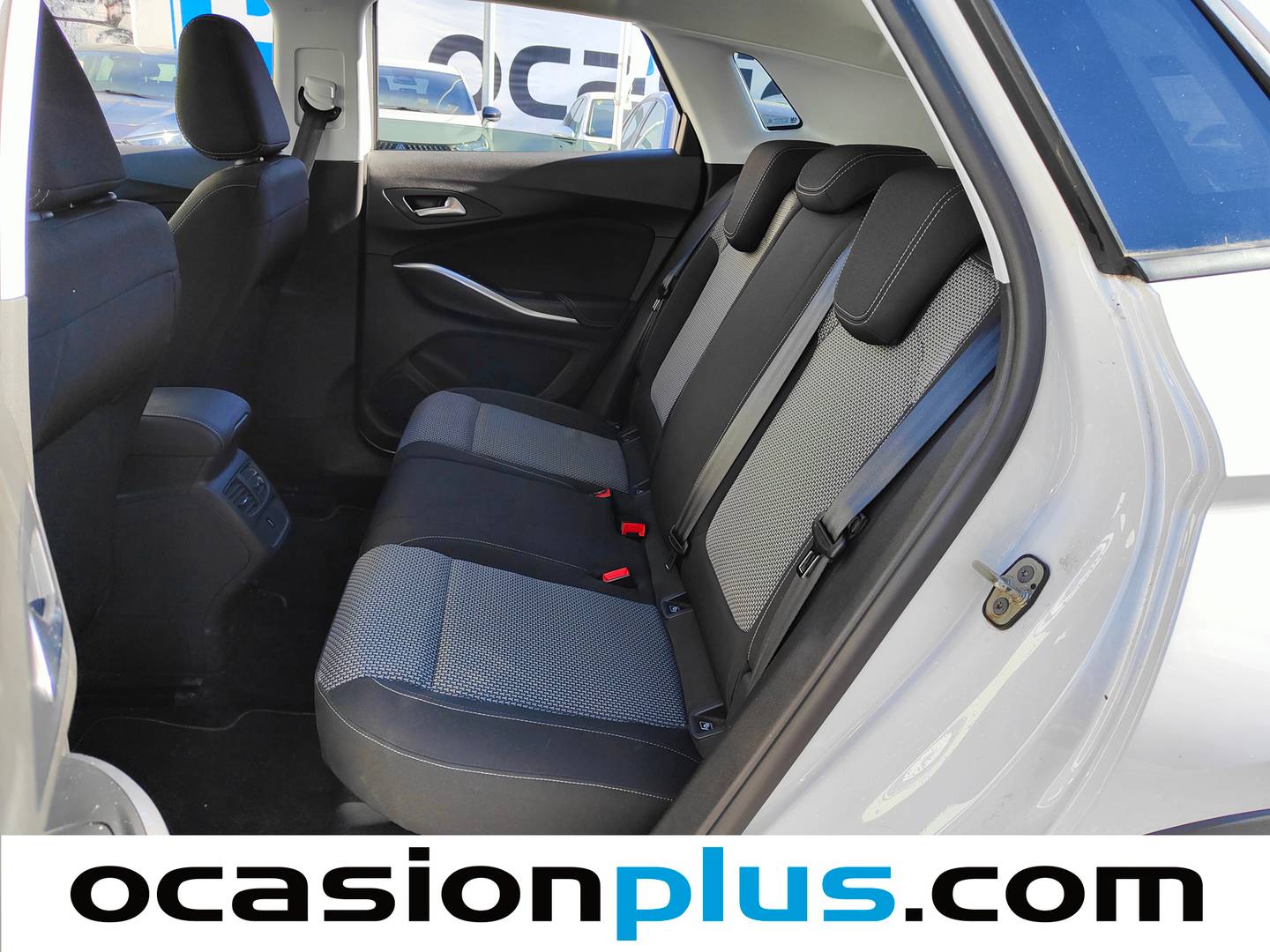 Foto asientos traseros Opel Grandland X Opel Grandland X 1.5 CDTi Selective (130 CV)