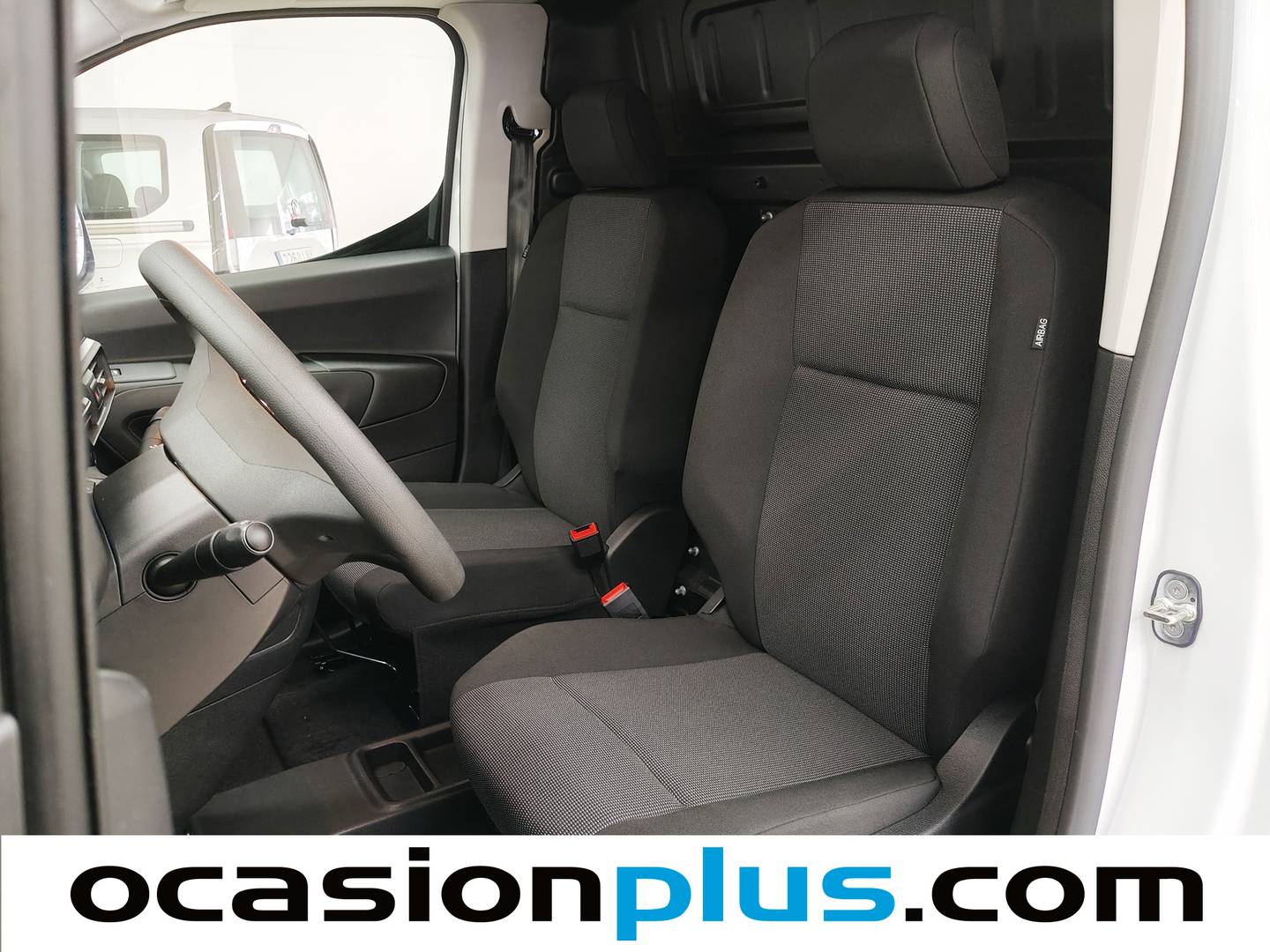 Foto asientos delanteros Fiat Doblò Fiat Dobló Furgón BlueHDi 100 M (100 CV)