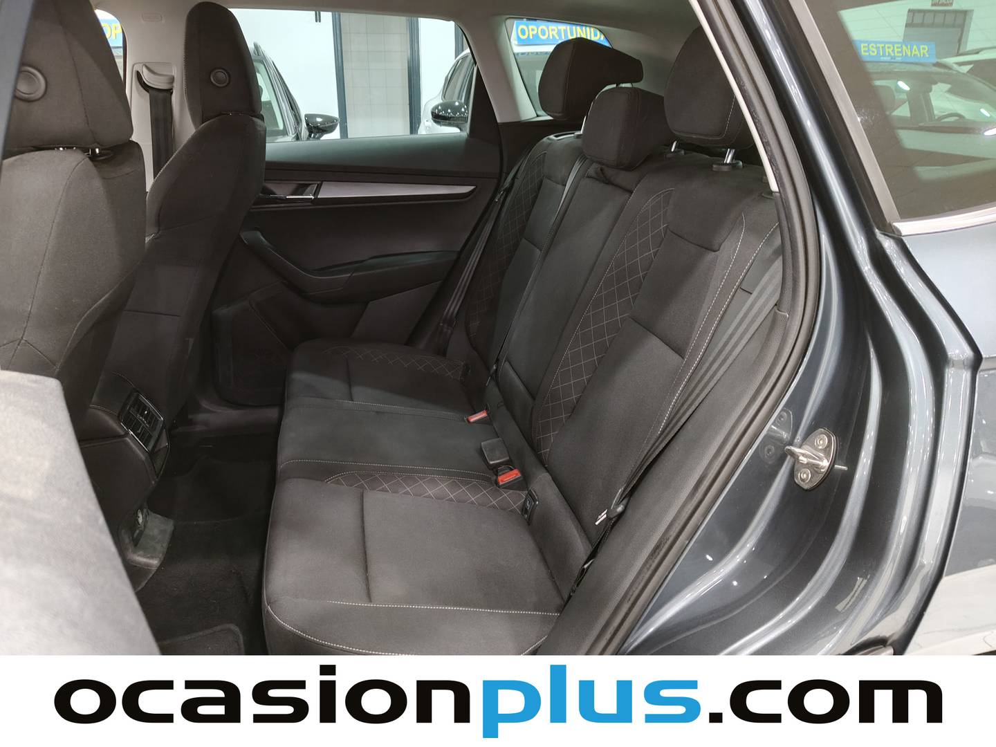 Foto asientos traseros Skoda Karoq Skoda Karoq 1.0 TSI Ambition (115 CV)