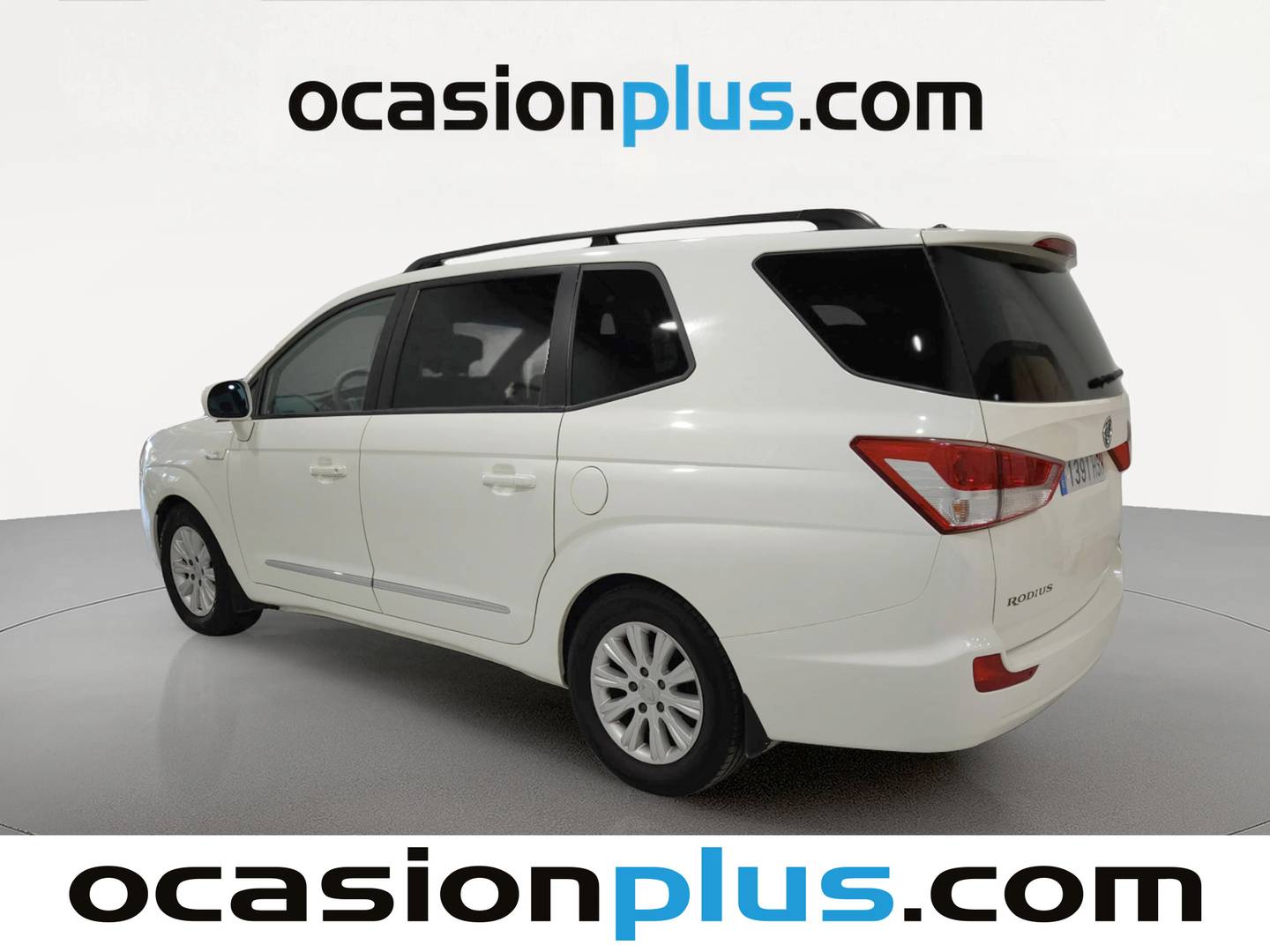 Foto trasera SsangYong Rodius SsangYong Rodius 2.0 e-Xdi Limited 114 kW (155 CV) izquierda