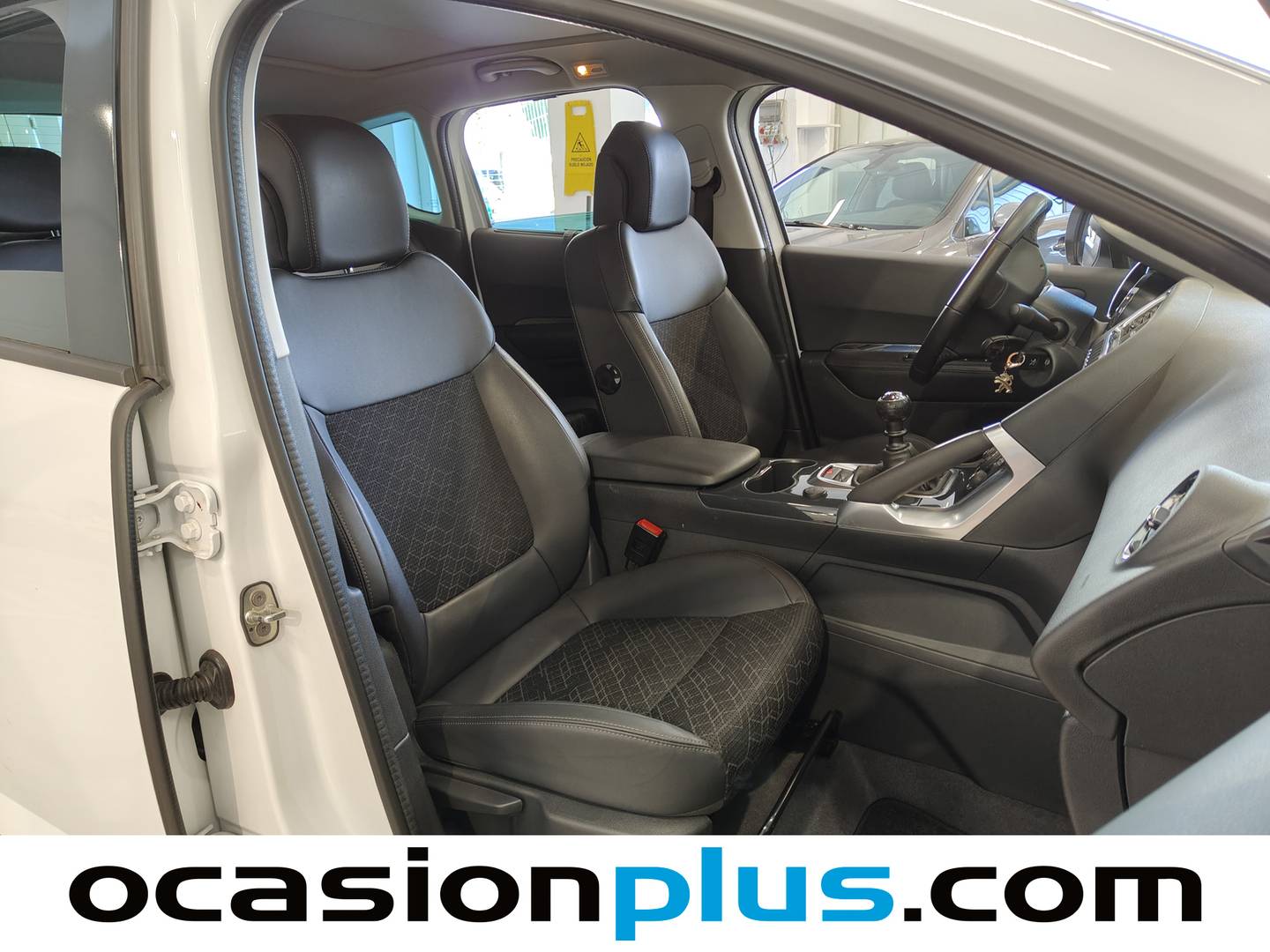 Foto Peugeot 3008 Peugeot 3008 PureTech 130 S&S Allure (130 CV)