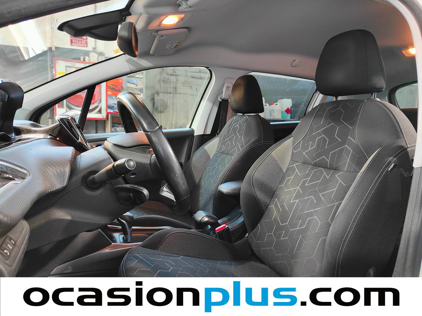 Foto asientos delanteros Peugeot 2008 Peugeot 2008 PureTech 110 S&S Style EAT6 (110 CV)