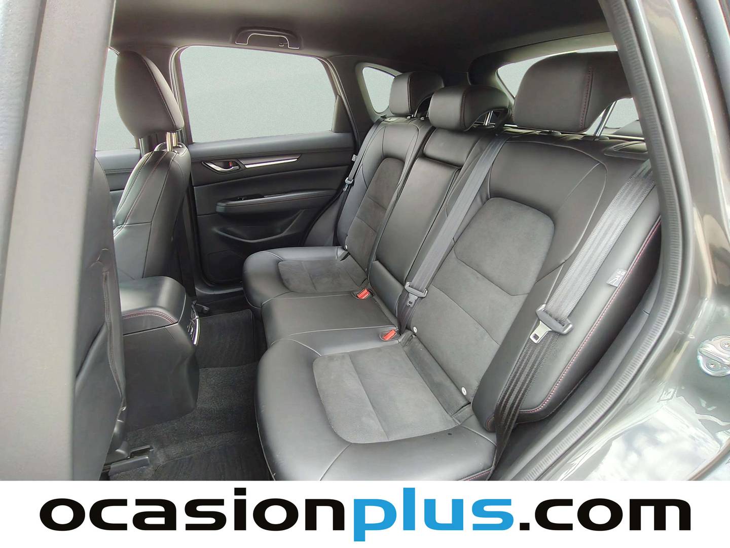 Foto asientos traseros Mazda CX-5 Mazda CX-5 2.0 e-Sky G MHEV Homura AT (165 CV)