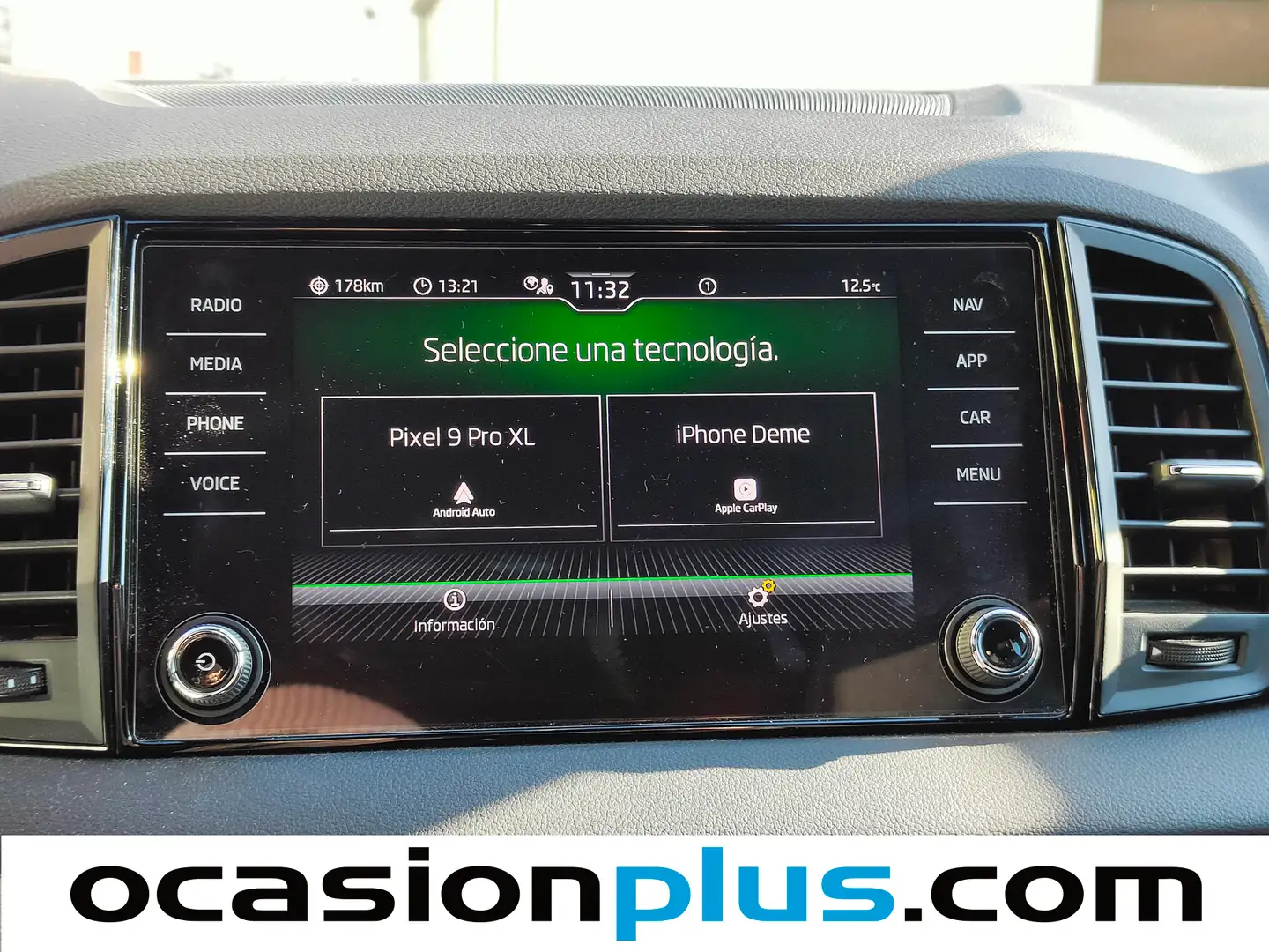 Foto Skoda Karoq Skoda Karoq 1.5 TSI ACT Sportline (150 CV)