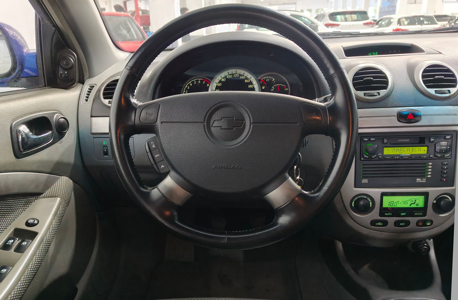 Chevrolet Lacetti 1.6 SX - foto 17