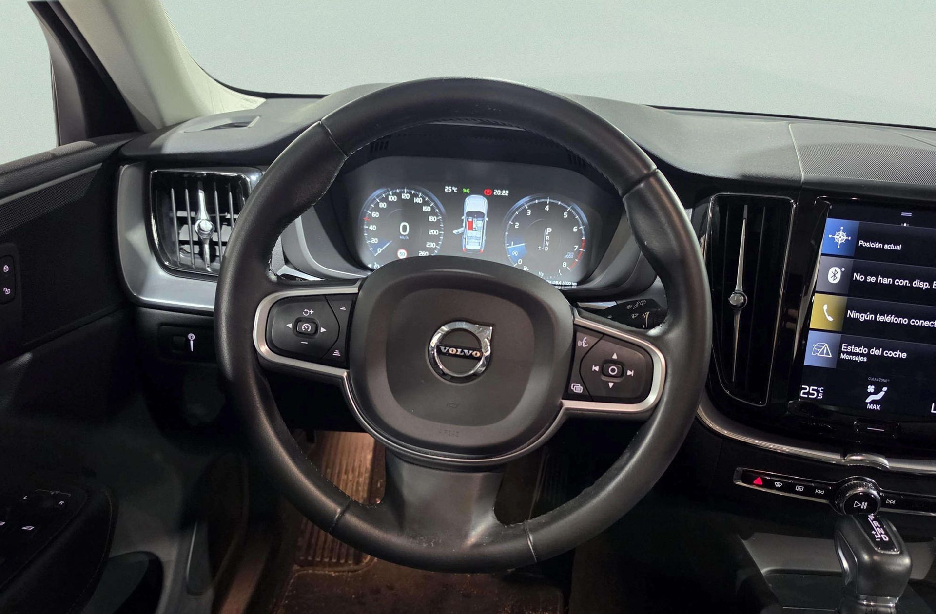 Volvo XC60 T4 Momentum - foto 24