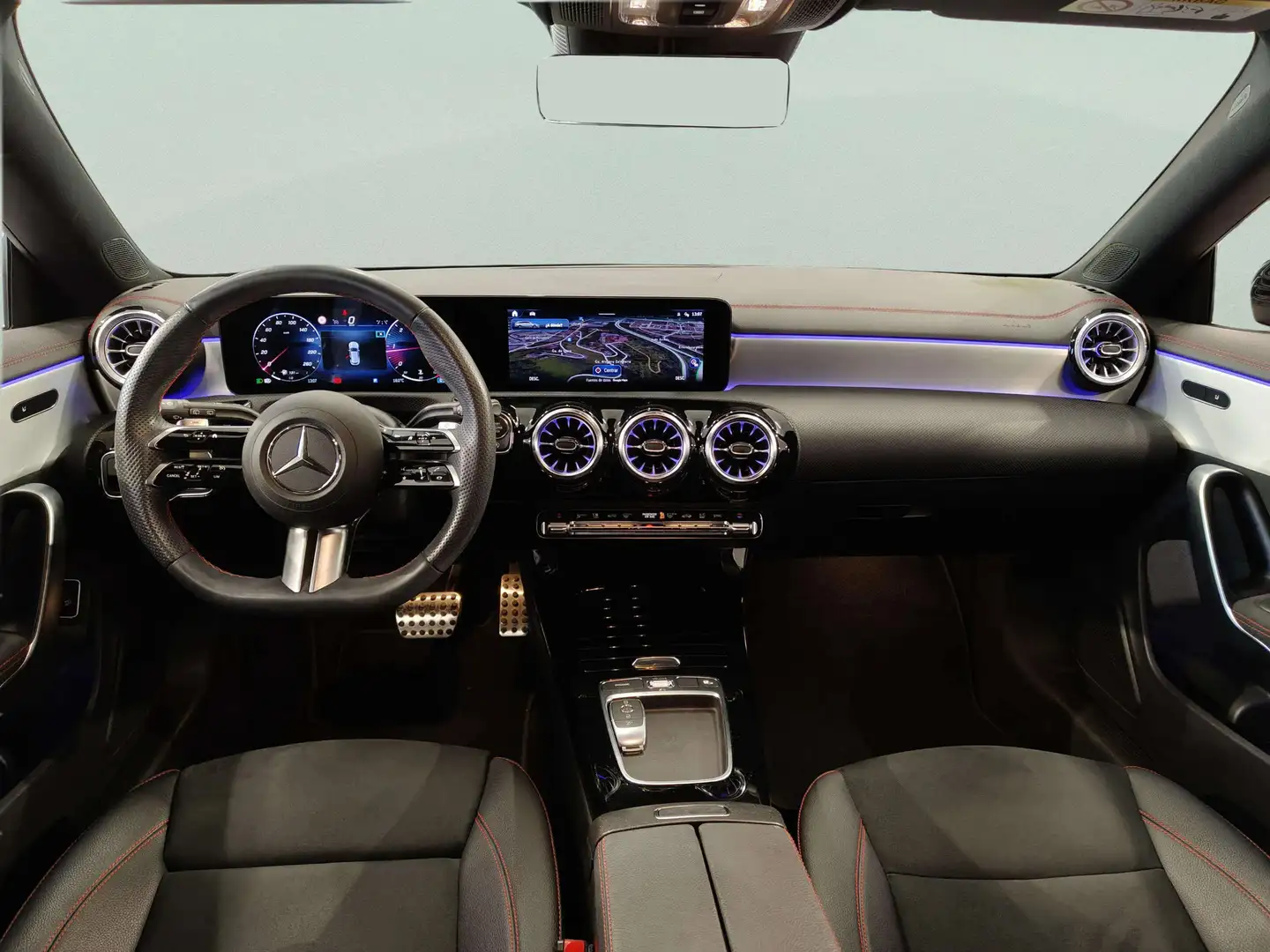 Foto Mercedes CLA Mercedes-Benz CLA Shooting Brake CLA Shooting Brake 220 d (190 CV) Pack AMG