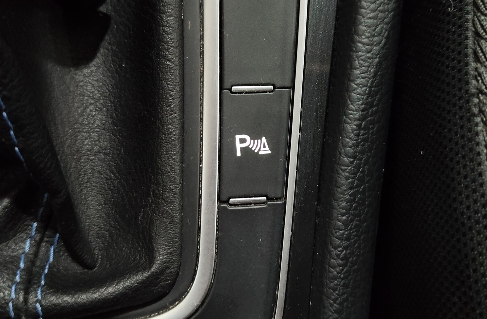 Volkswagen Golf e-Golf ePower - foto 12