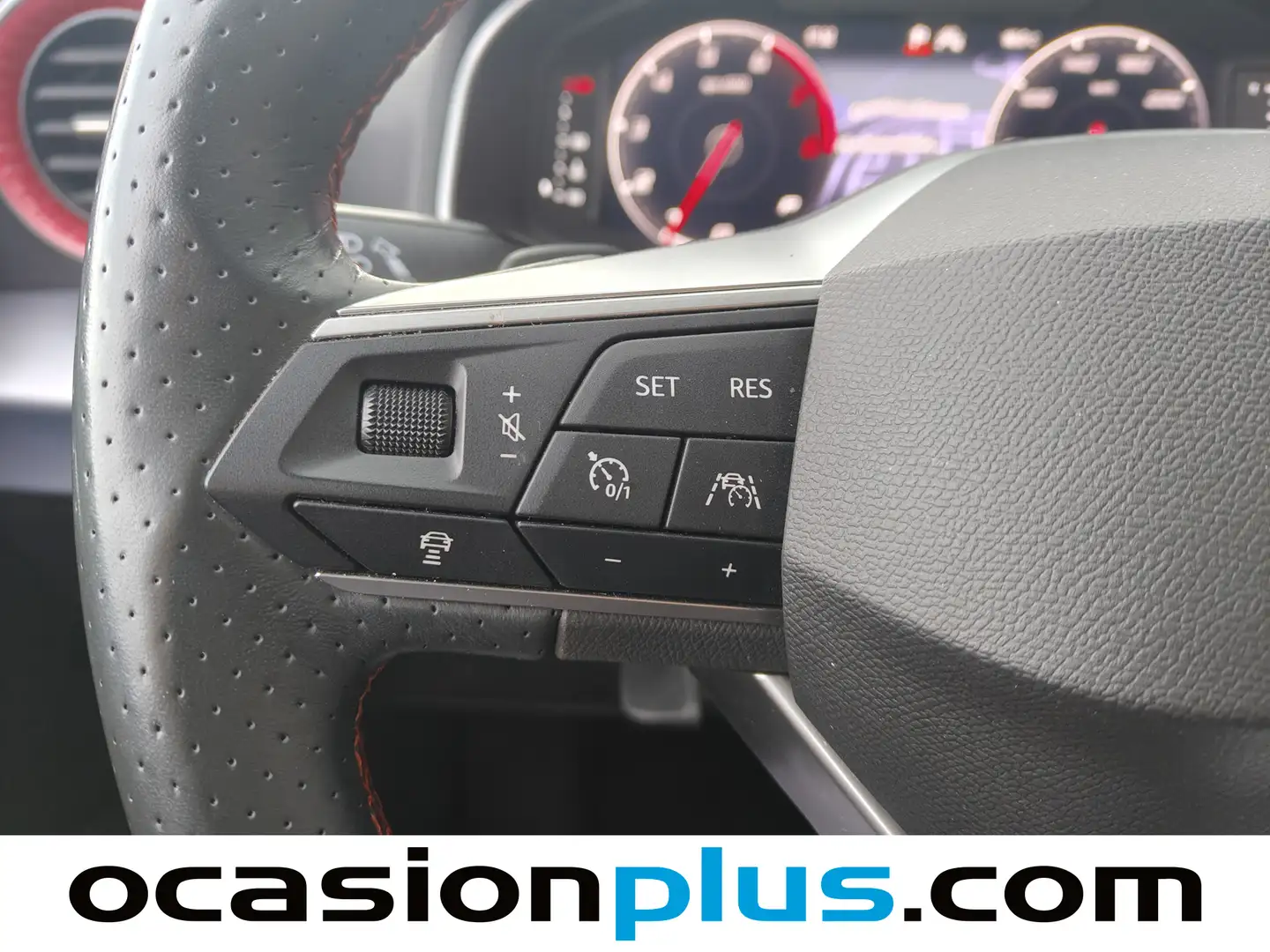 Foto Seat Arona SEAT Arona 1.5 TSI FR XL DSG (150 CV)