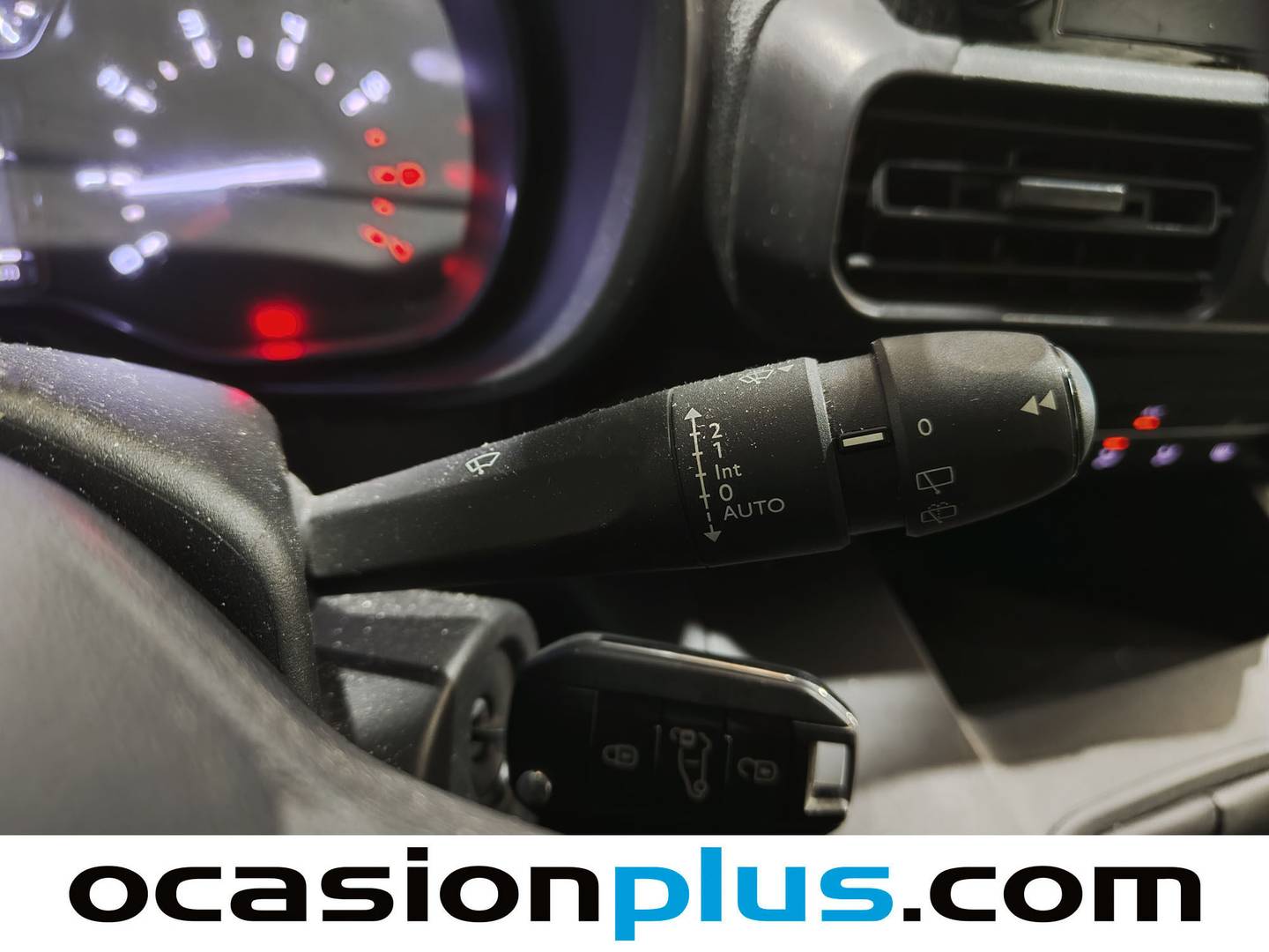 Acabados Citroën Berlingo Citroën Berlingo BlueHDi 100 S&S Talla M Live Pack Business (102 CV)