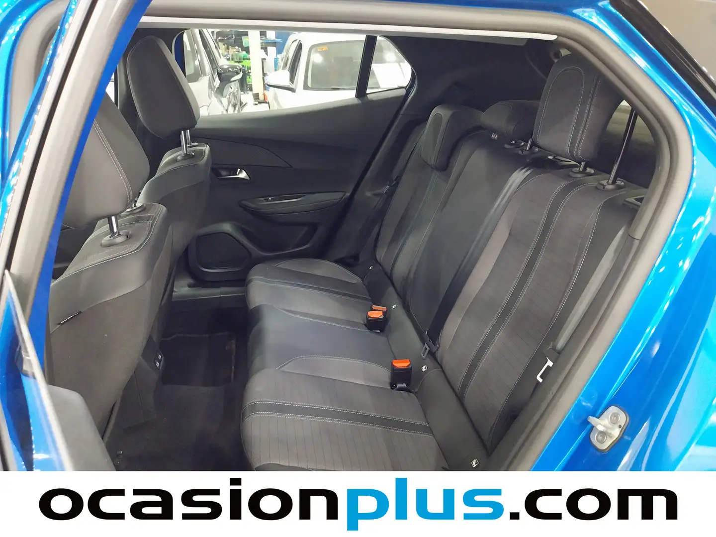 Foto Peugeot 2008 Peugeot 2008 PureTech 130 S&S Allure Pack EAT8 (130 CV)