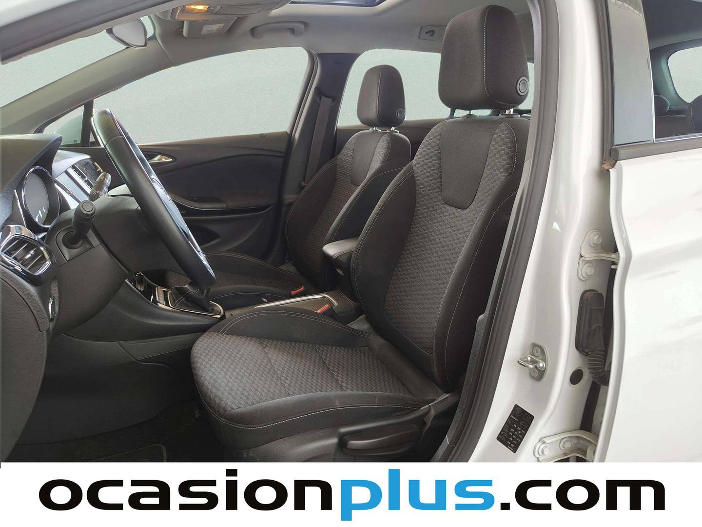 Foto asientos delanteros Opel Astra Opel Astra Sports Tourer 1.6 CDTI S&S Dynamic (136 CV)