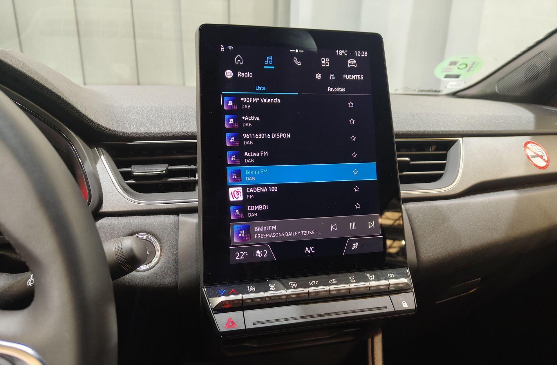 Renault Captur Techno TCe - foto 36