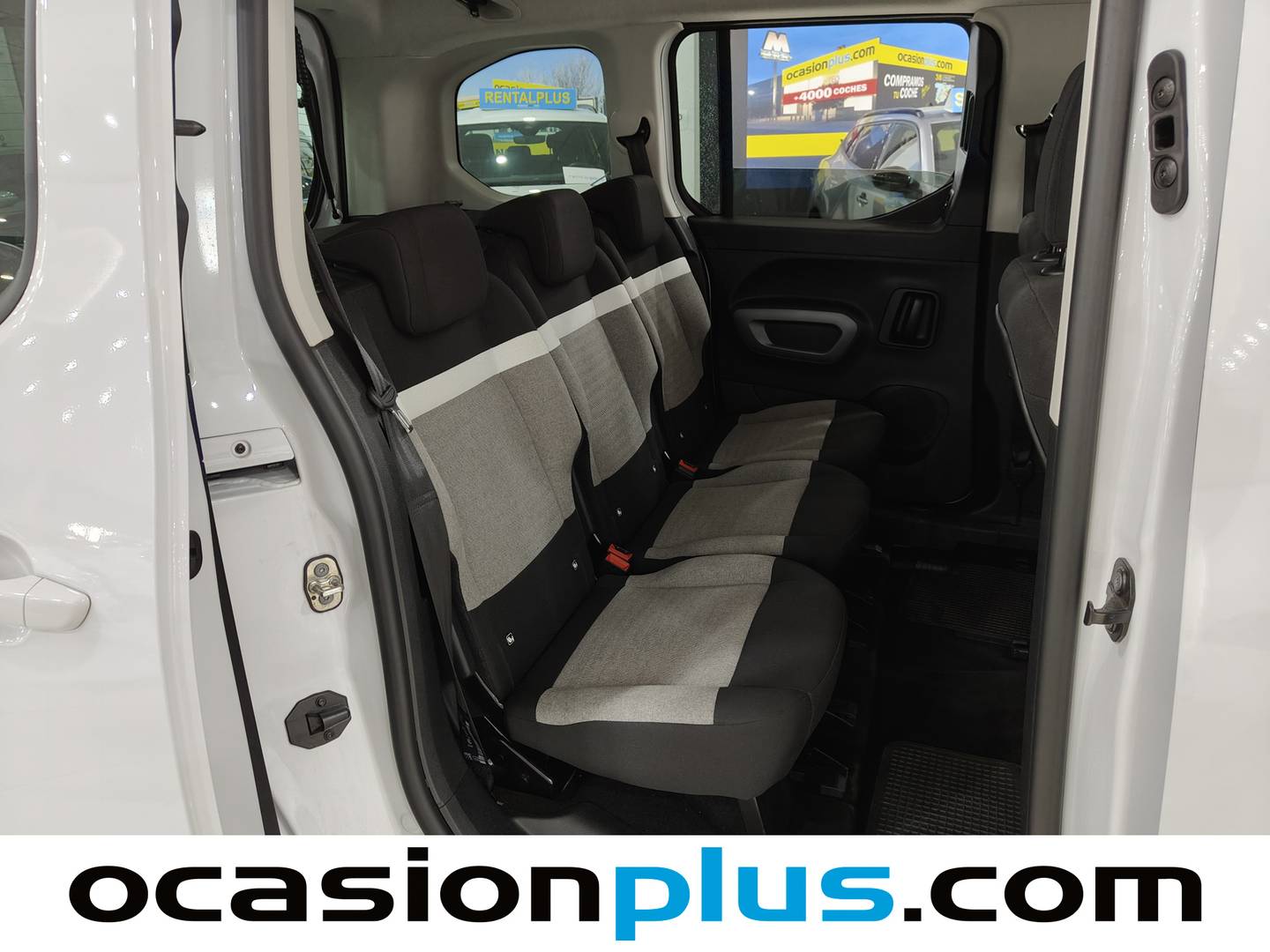 Foto Citroën Berlingo Citroen Berlingo BlueHDi 100 S&S Plus Talla M (102 CV)