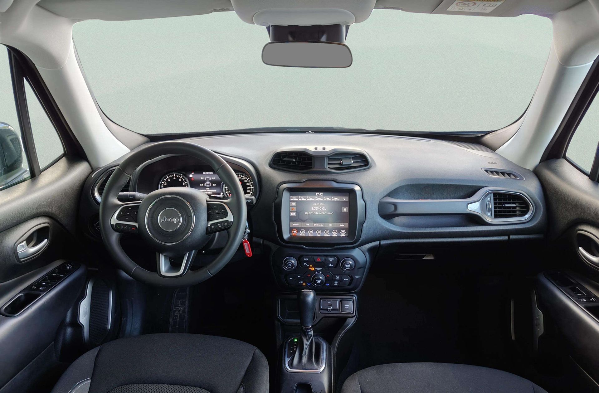 Jeep Renegade eHybrid 1.5 Limited ATX - foto 6