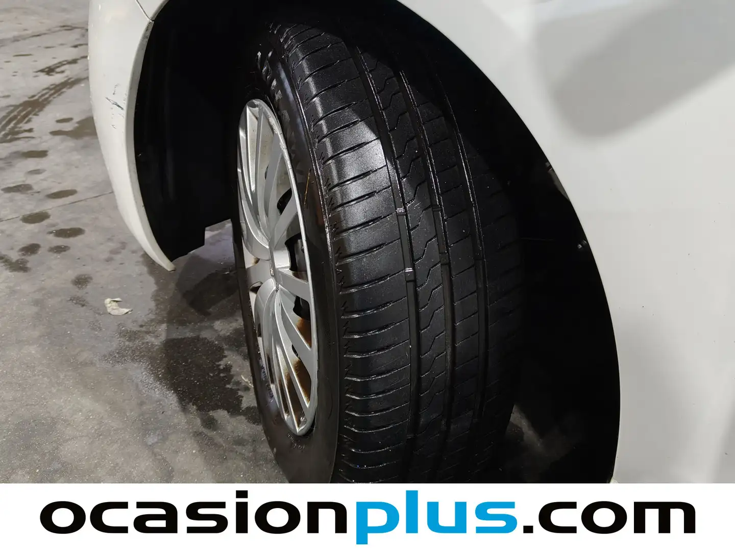 Foto Peugeot 308 Peugeot 308 PureTech 110 S&S Access (110 CV)