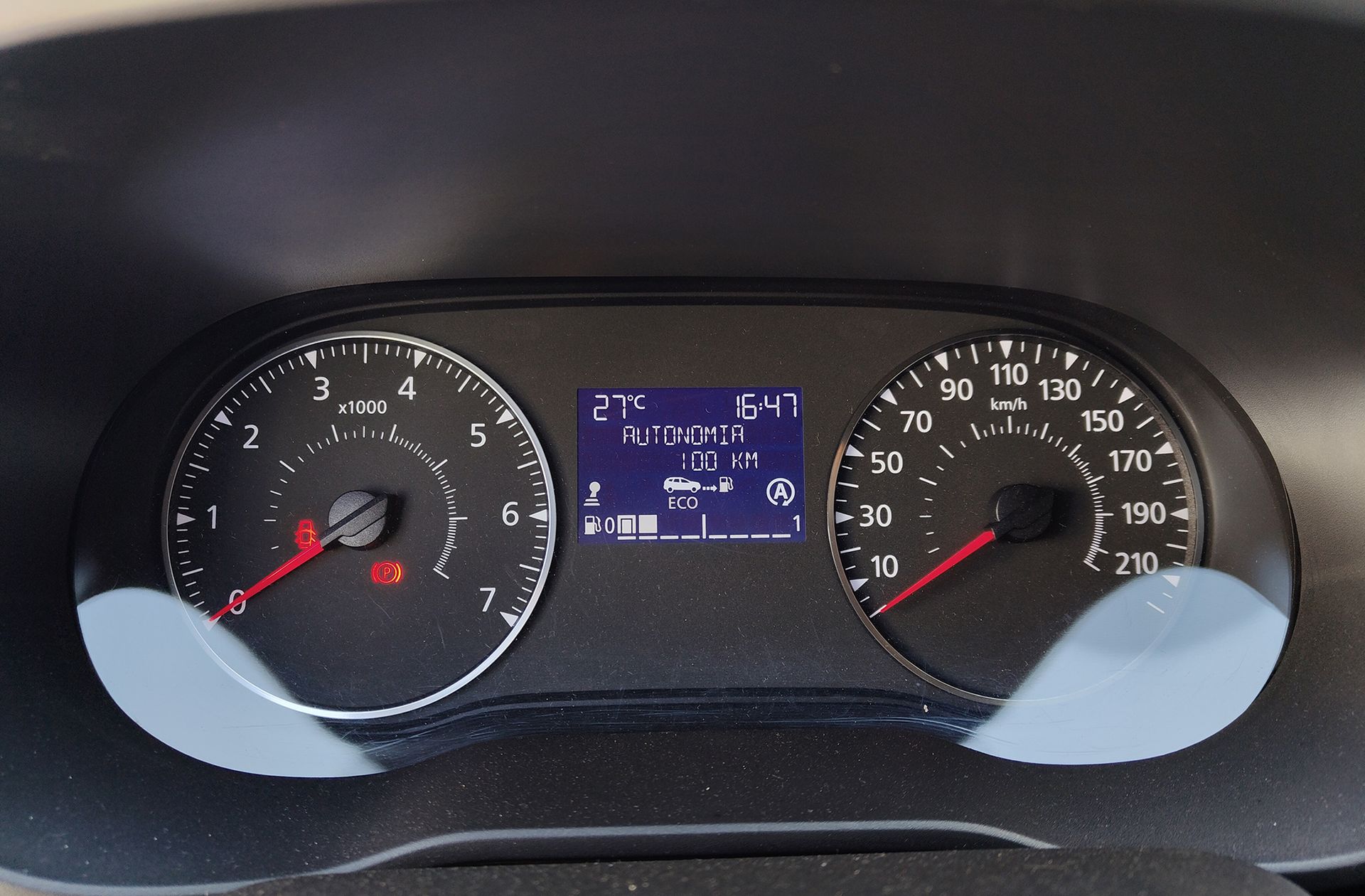 Dacia Duster Essential TCe 4x2 GPF - foto 25