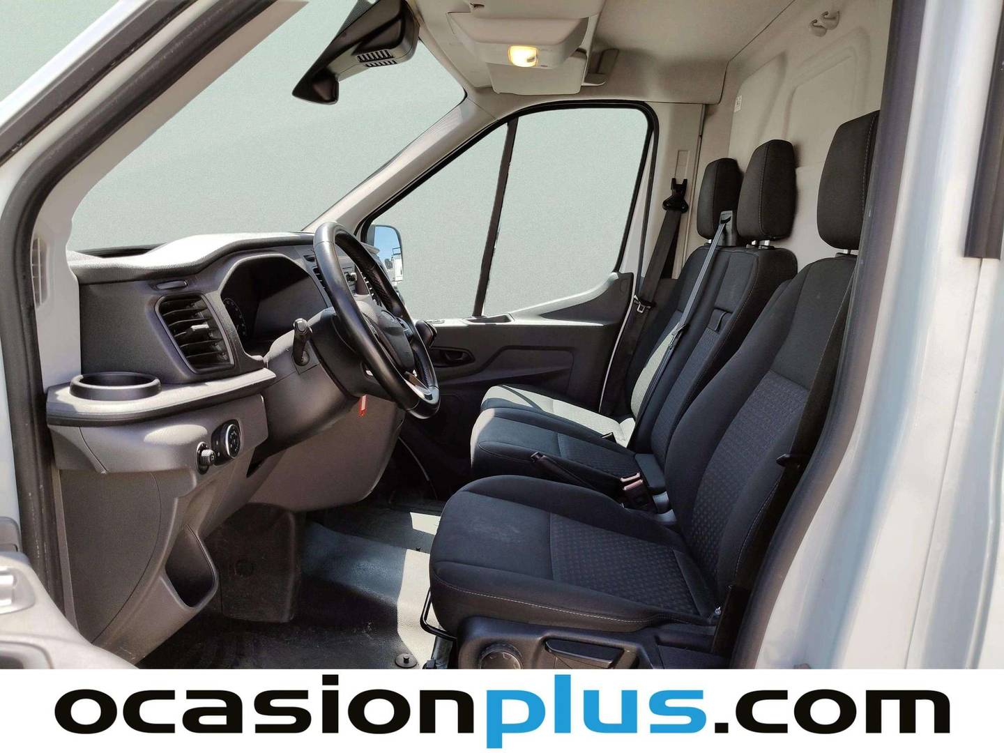 Foto asientos delanteros Ford Transit Ford Transit Furgon 350 L3H2 Trend RWD (130 CV)
