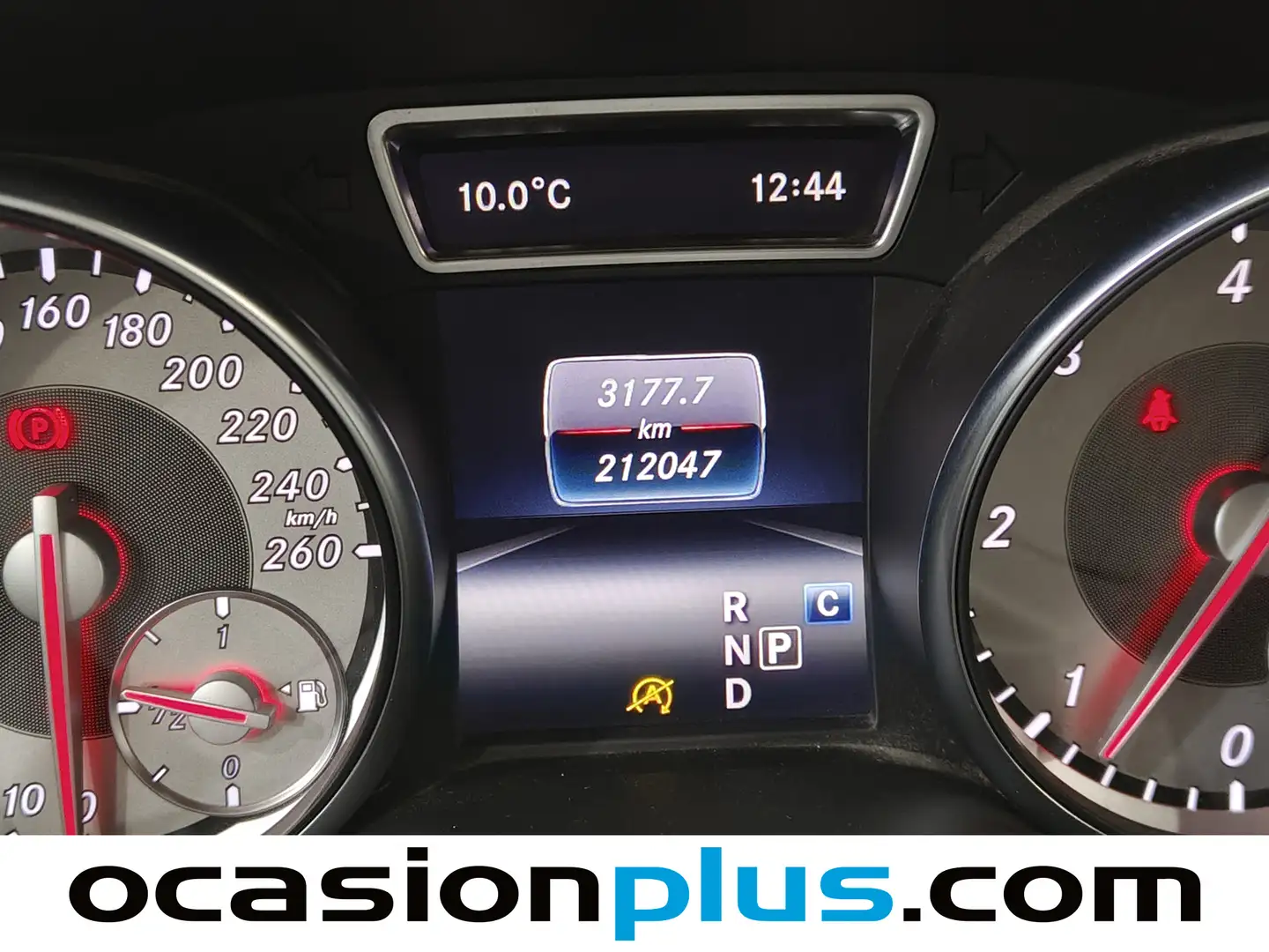 Foto Mercedes GLA Mercedes-Benz GLA 220 d AMG Line 4Matic (177 CV)