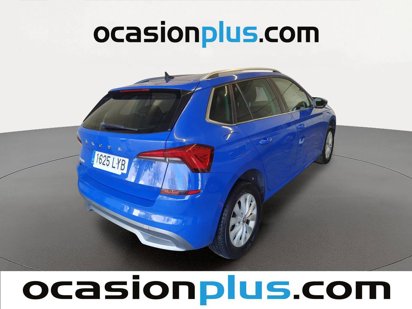 Foto trasera Skoda Kamiq Skoda Kamiq 1.0 TSI Emotion DSG (110 CV) derecha