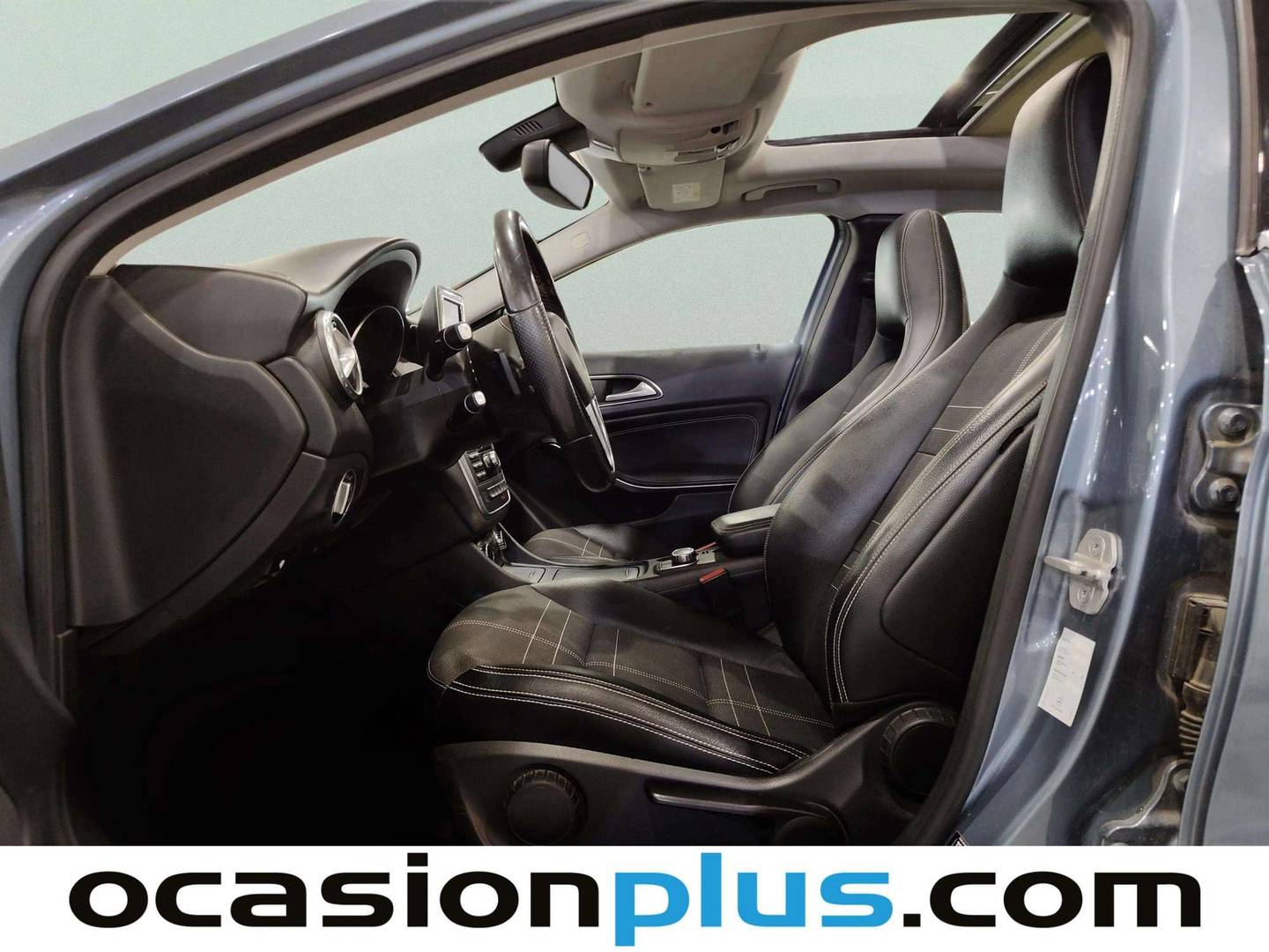 Foto asientos delanteros Mercedes GLA Mercedes GLA 200 CDI AMG Line (136 CV)