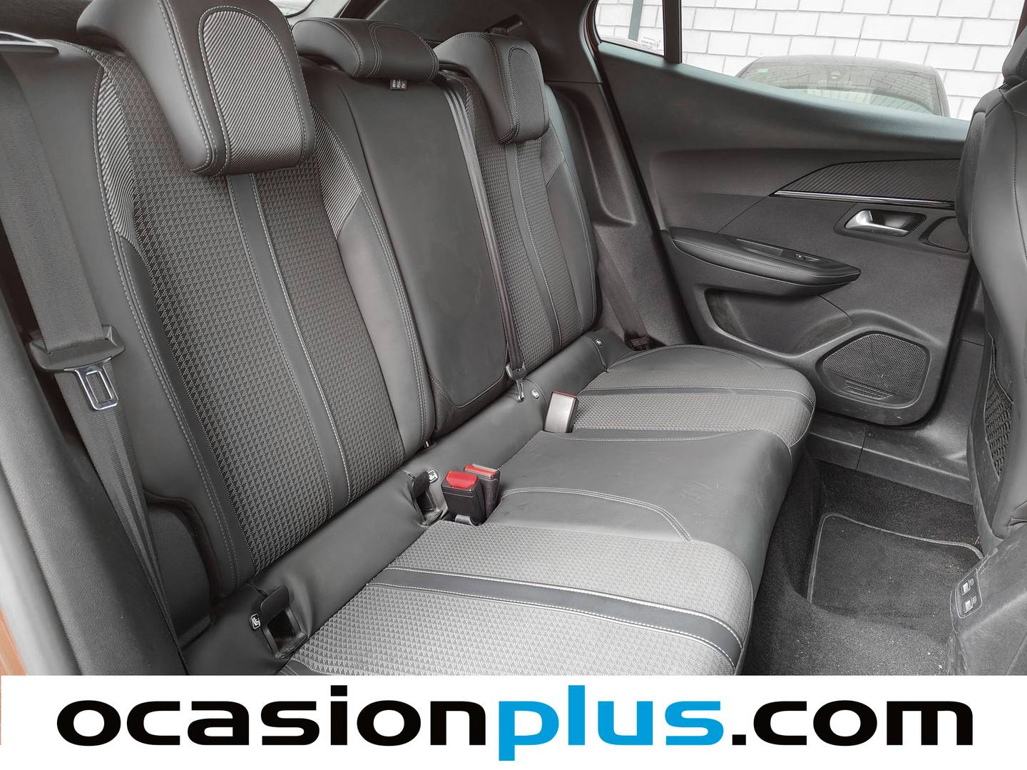 Peugeot 2008 Peugeot 2008 PureTech 130 GT Line (130 CV) gasolina