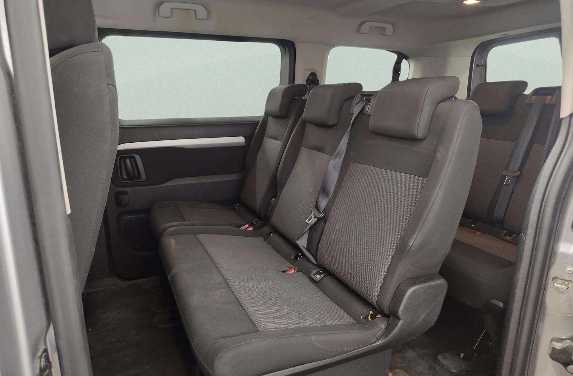 Toyota Proace Verso 2.0D VX Plus Shuttle L1 9 plazas - foto 11