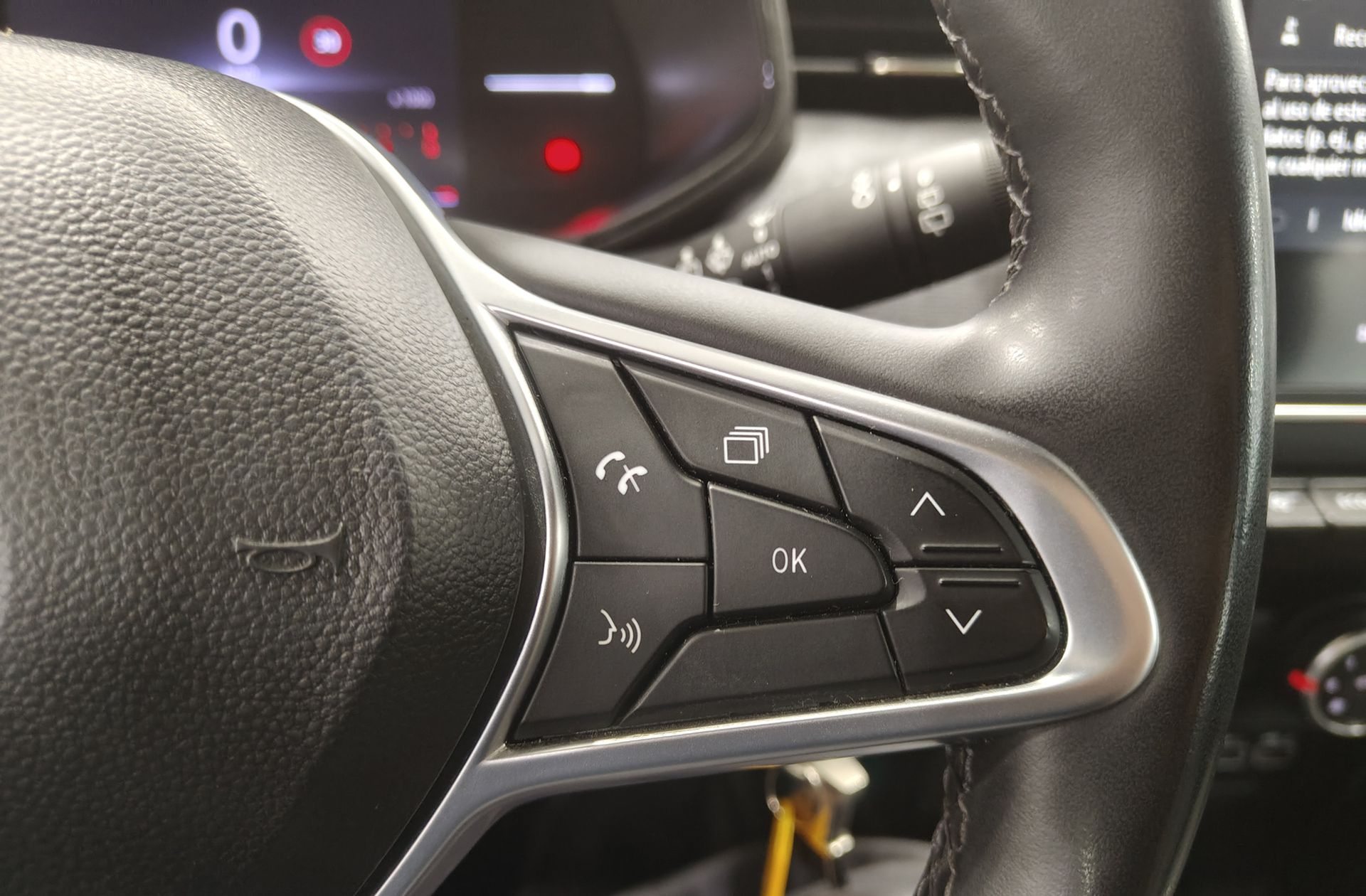 Renault Clio Evolution TCe - foto 26