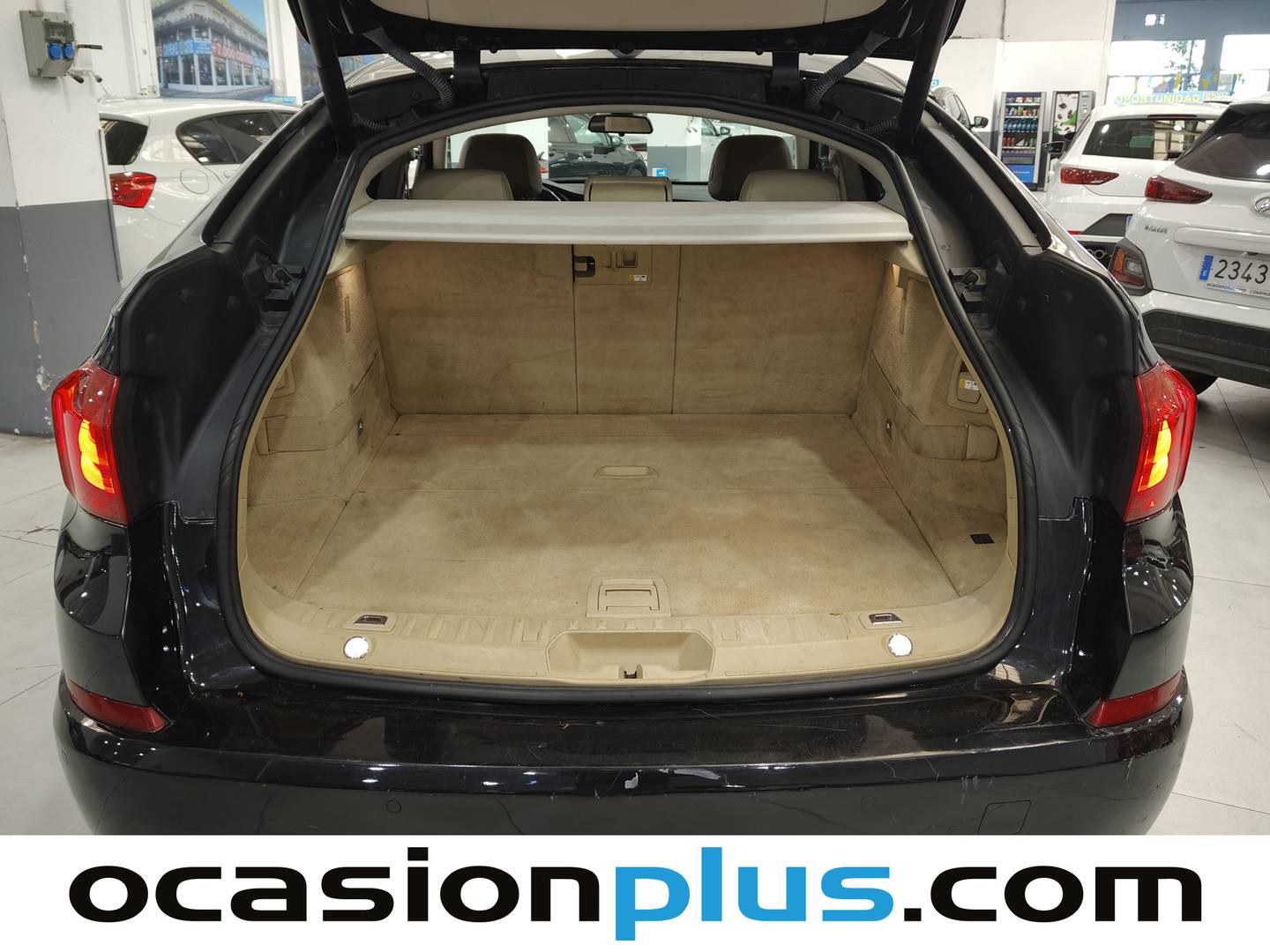 Fotos maletero BMW Serie 5 BMW Serie 5 520d Gran Turismo (184 CV)