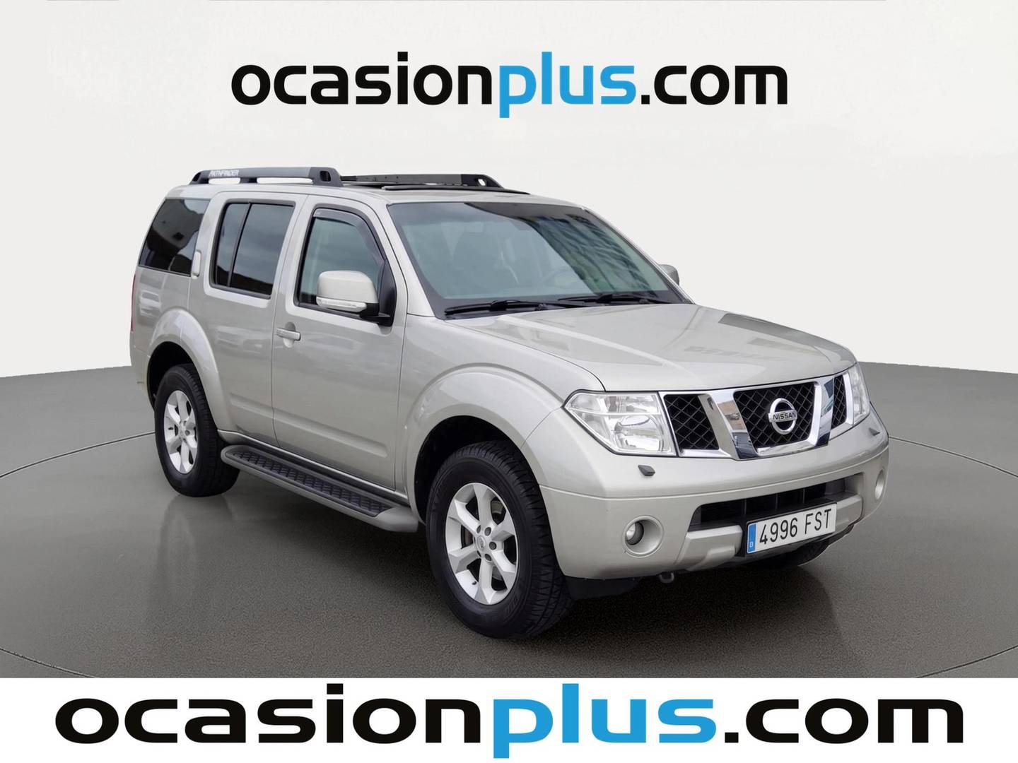 Foto delantera Nissan Pathfinder Nissan Pathfinder 2.5 dCi LE Auto (171 CV) 7 Plazas derecha