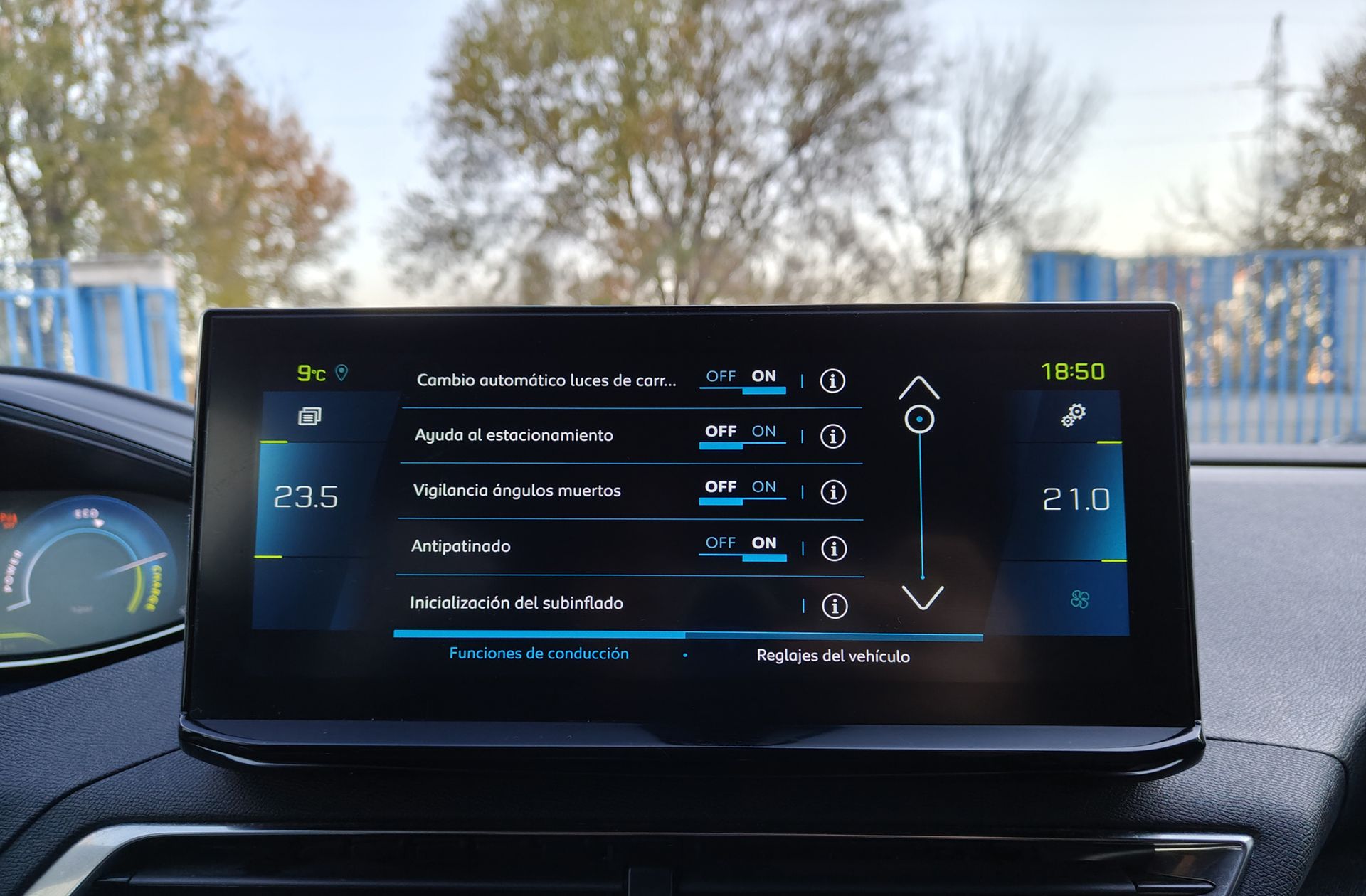 Peugeot 3008 300 Allure Pack e-EAT8 - foto 30