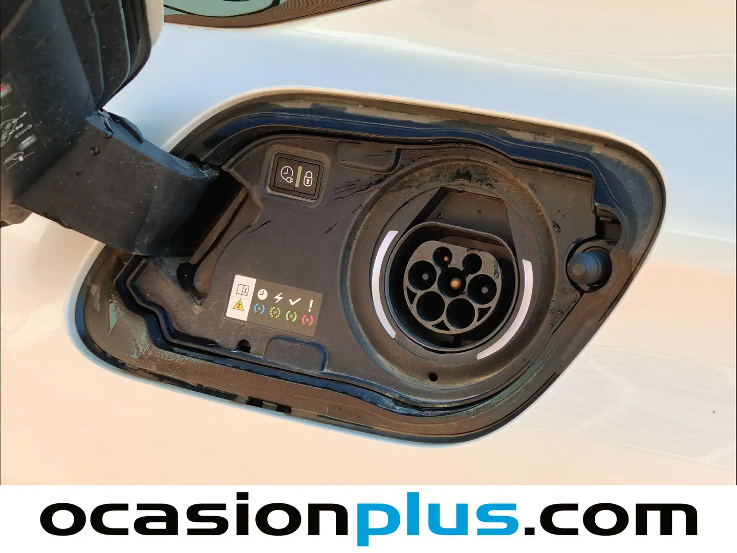 Foto Peugeot 508 Hybrid Peugeot 508 Hybrid 225 GT e-EAT8 (225 CV)