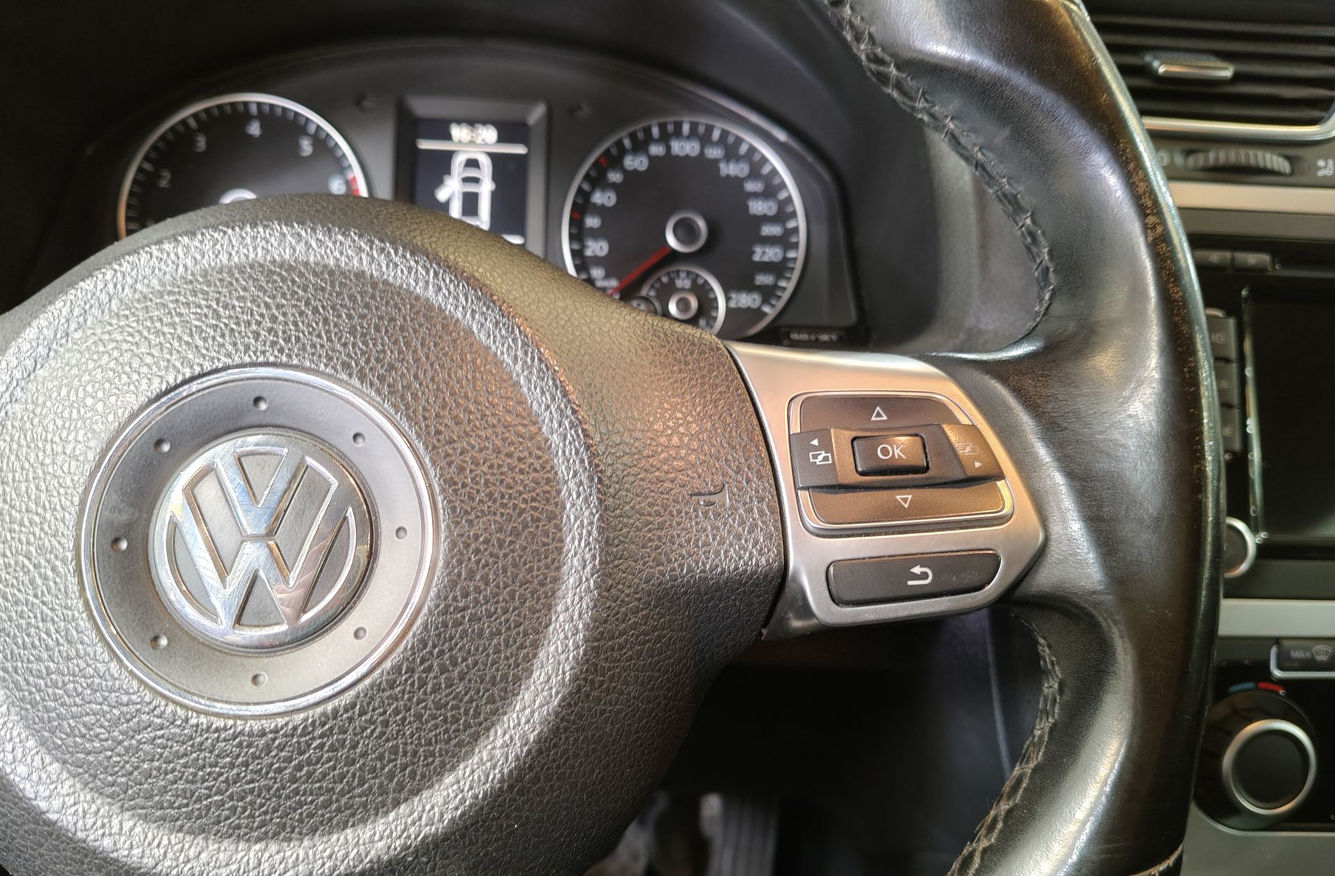 Volkswagen Scirocco 1.4 TSI - foto 23