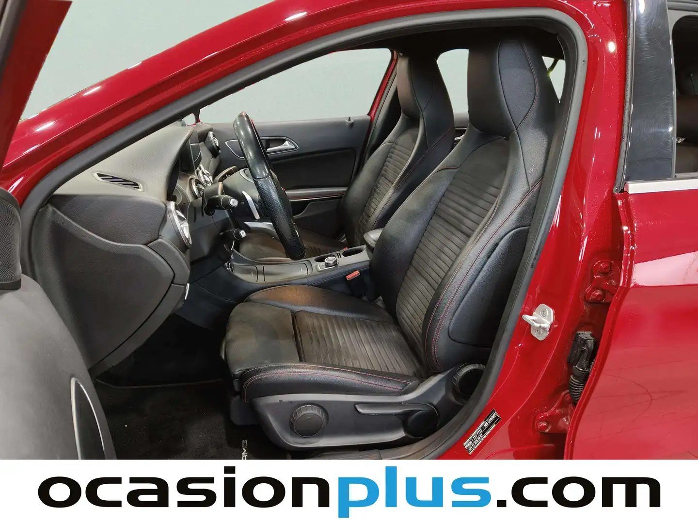 Foto Mercedes GLA Mercedes-Benz GLA 220 d AMG Line 4Matic (177 CV)