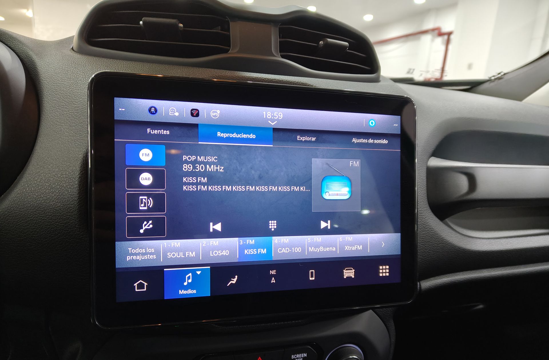 Jeep Renegade eHybrid 1.5 Limited ATX - foto 32