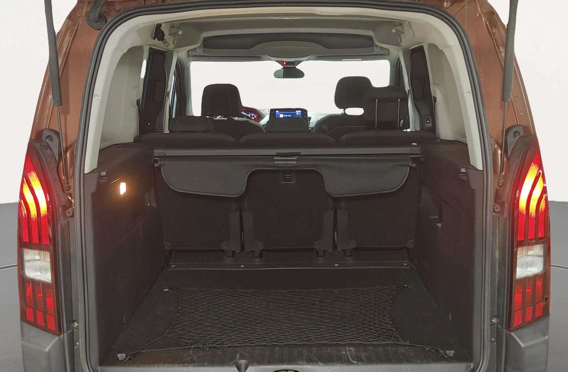Peugeot Rifter GT Line Long PureTech EAT8 - foto 21