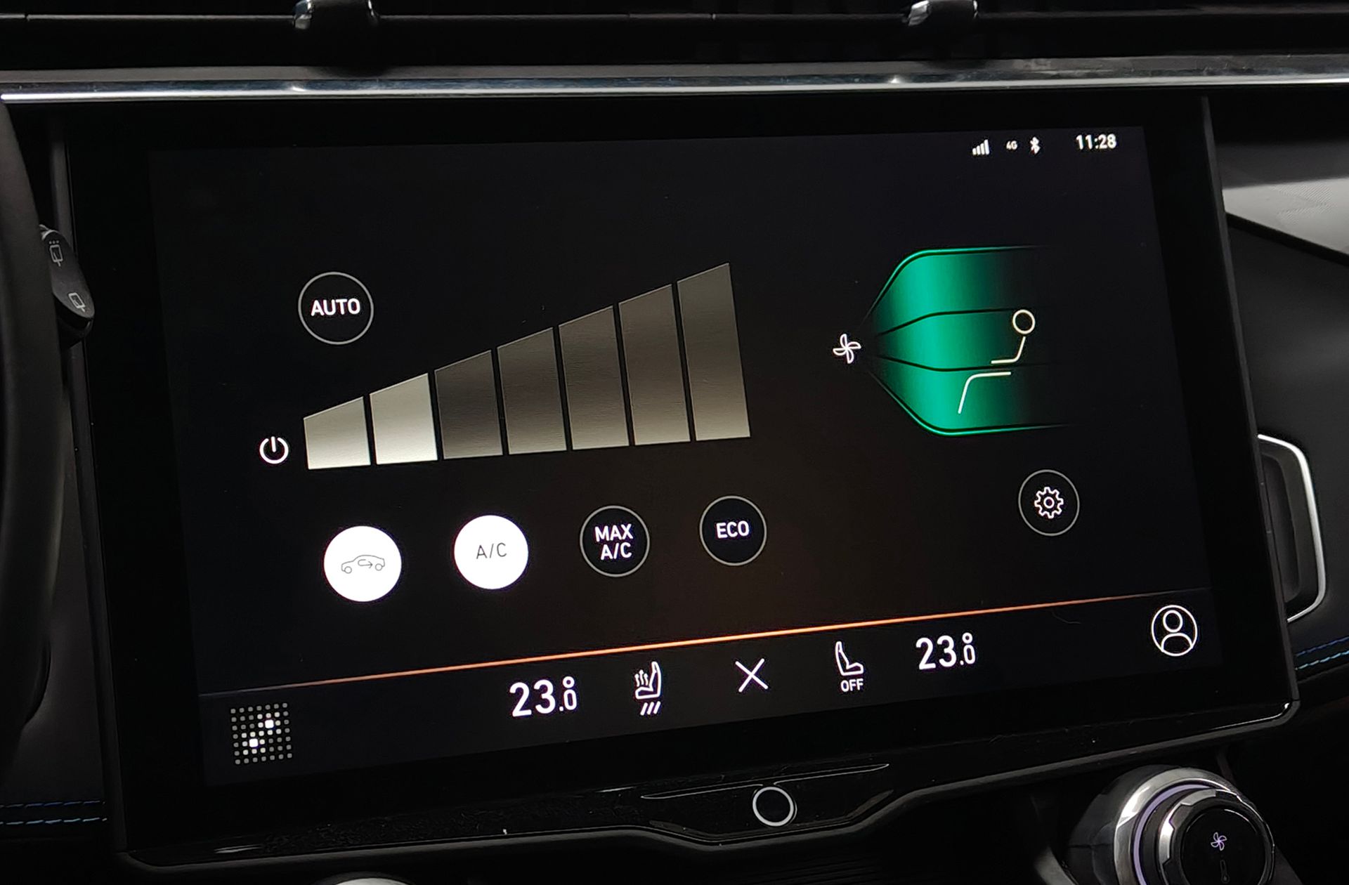 Lynk & Co 01 1.5 PHEV - foto 36